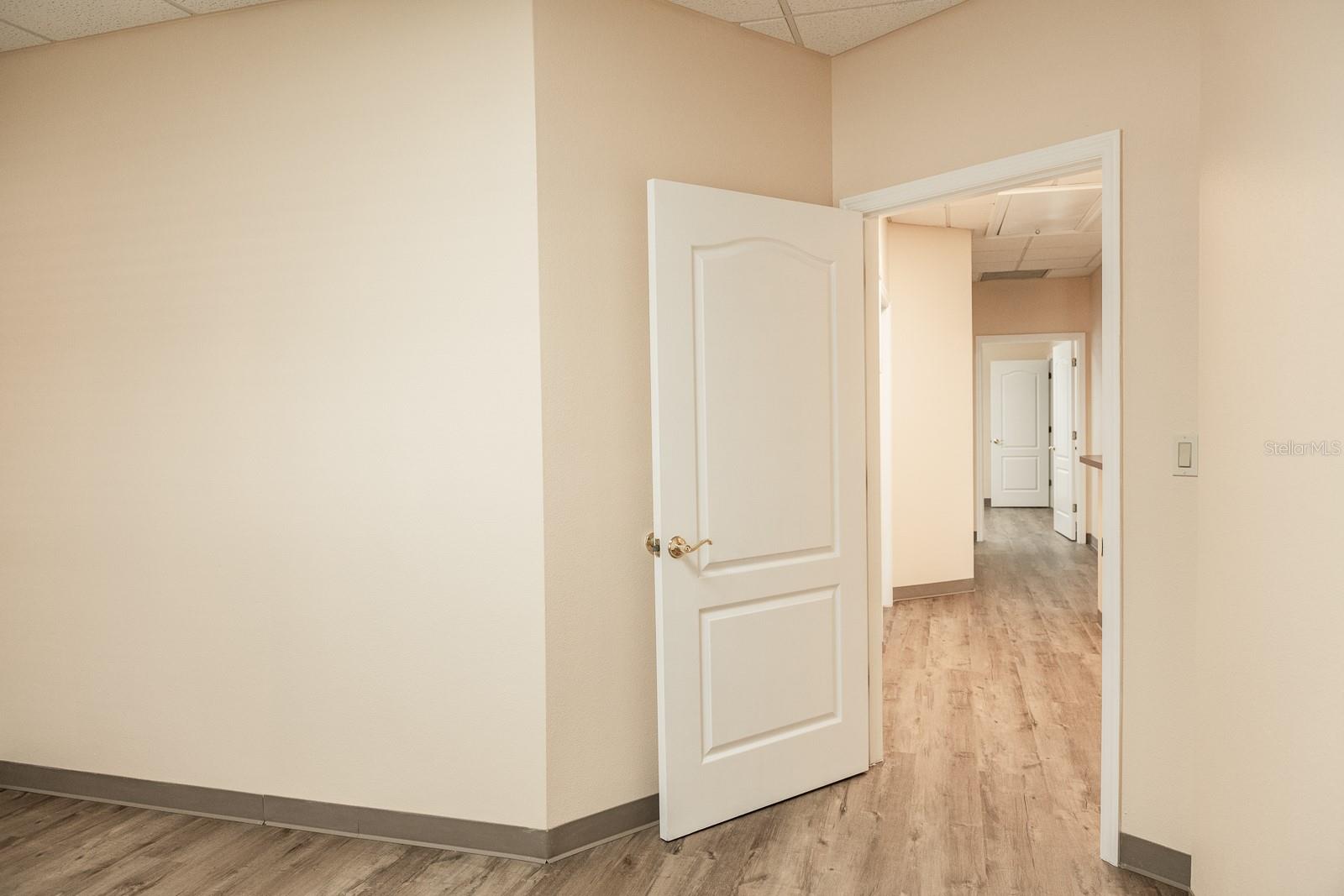 Image 16 of 35 For 4505 Armenia Avenue