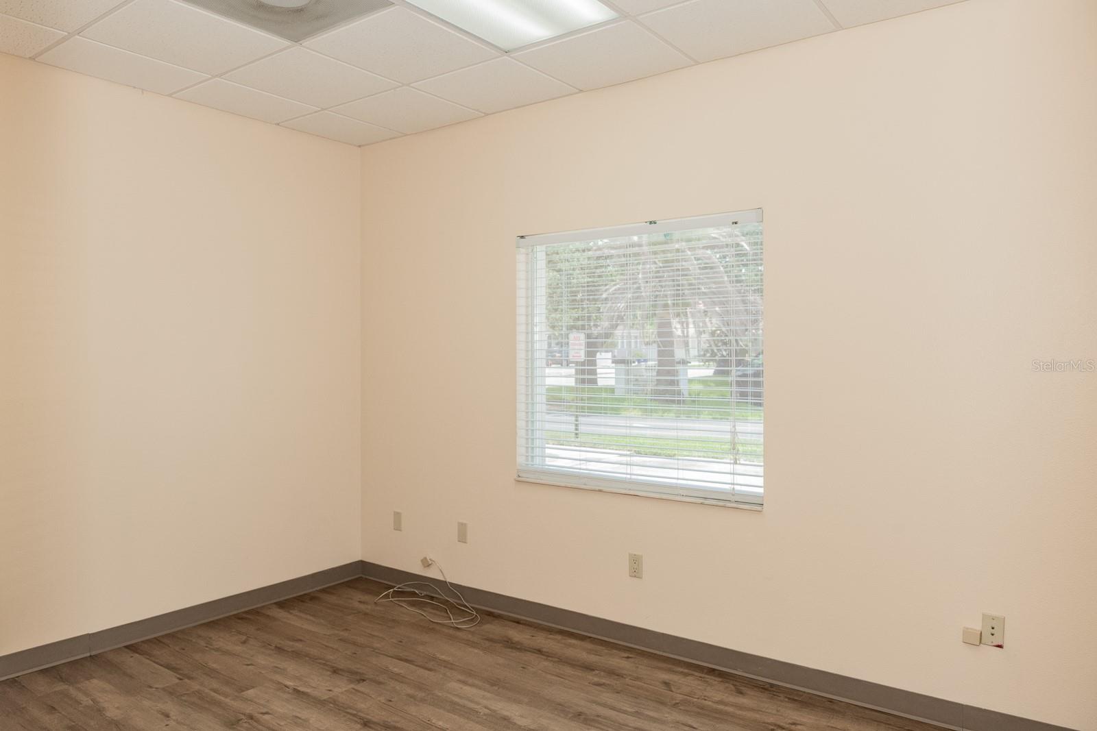 Image 17 of 35 For 4505 Armenia Avenue