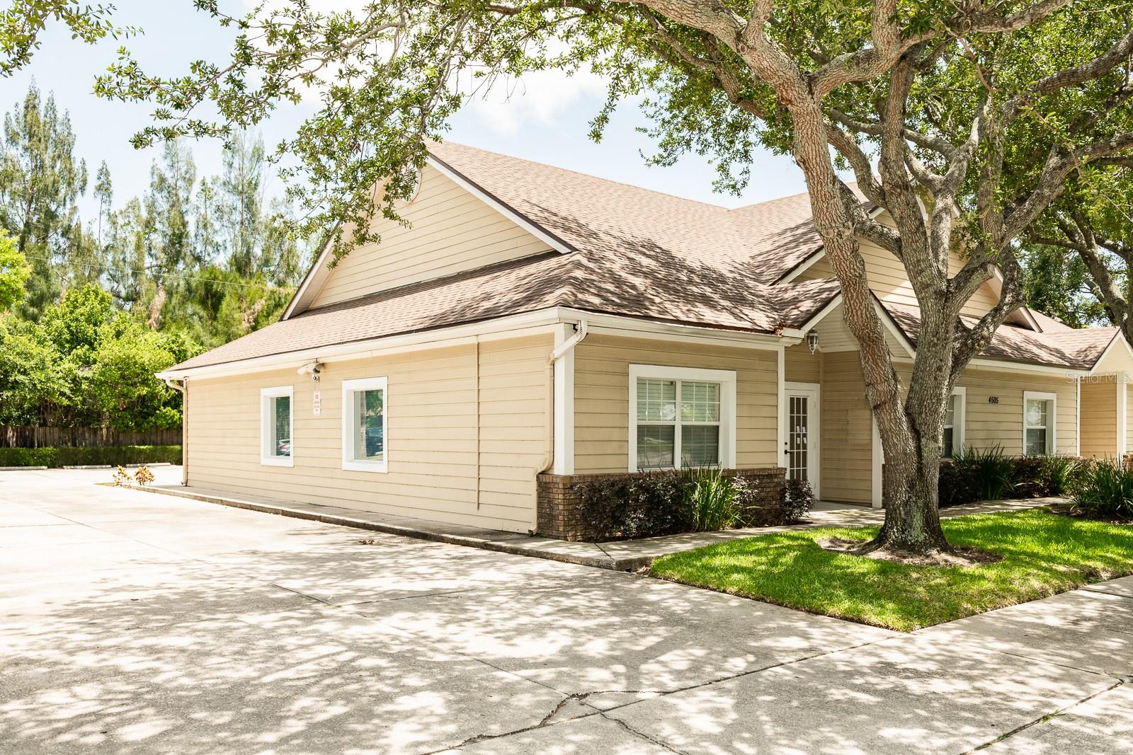 Image 2 of 35 For 4505 Armenia Avenue