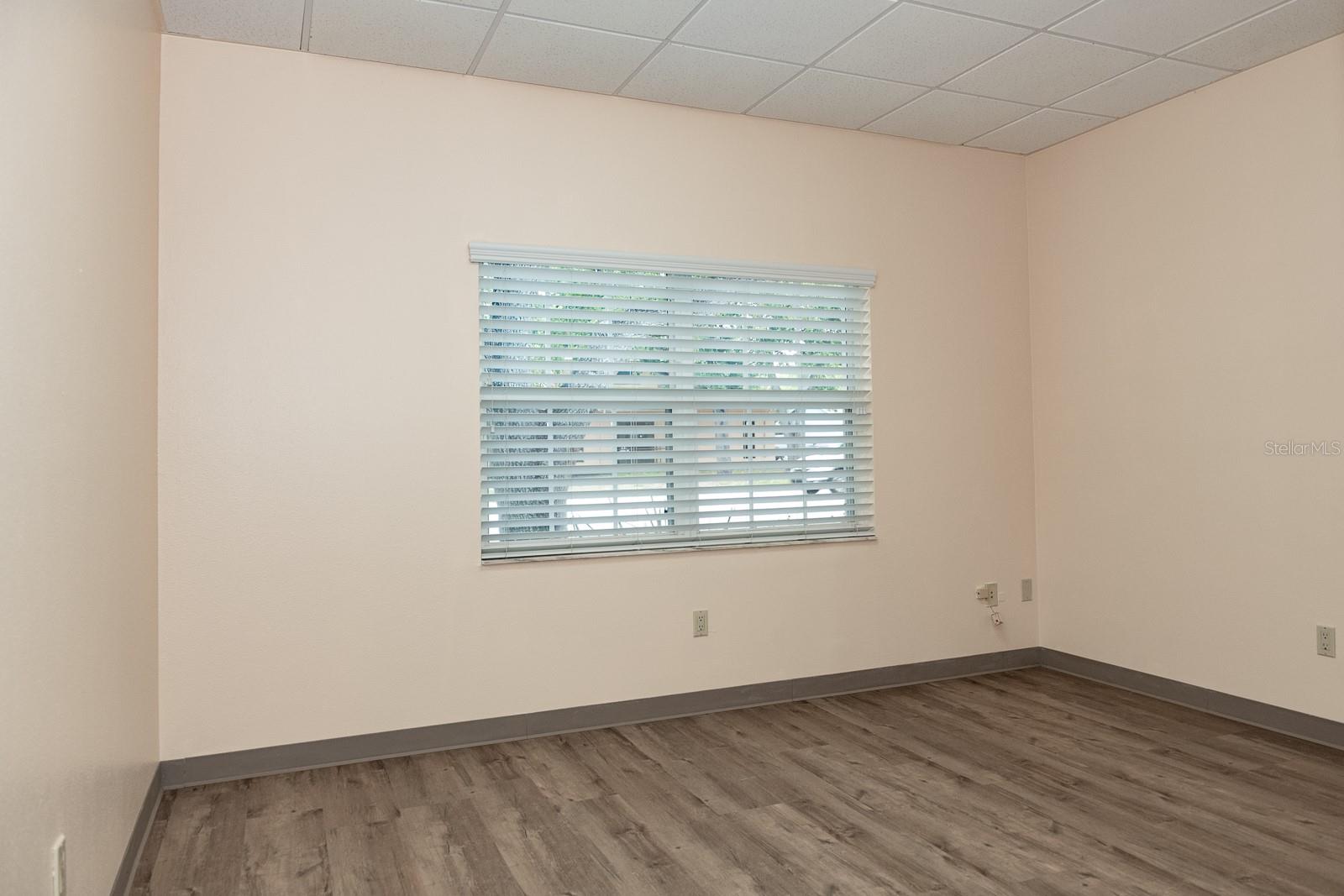 Image 28 of 35 For 4505 Armenia Avenue