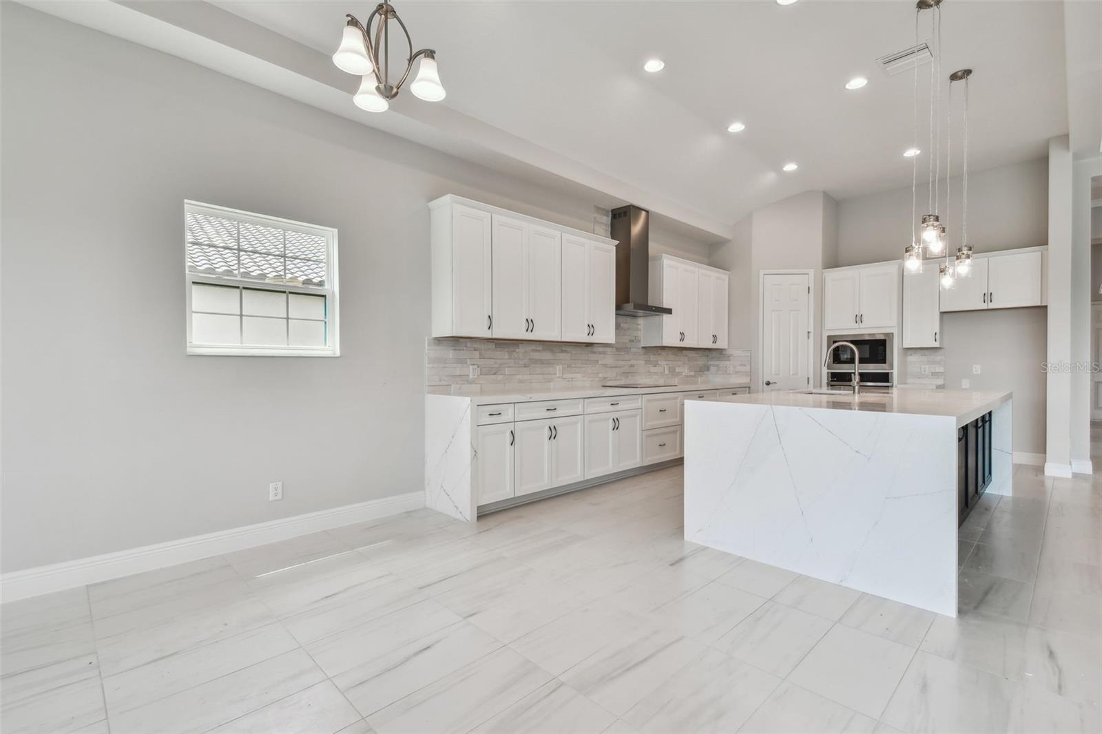 Image 15 of 97 For 11239 Rustic Timber Loop