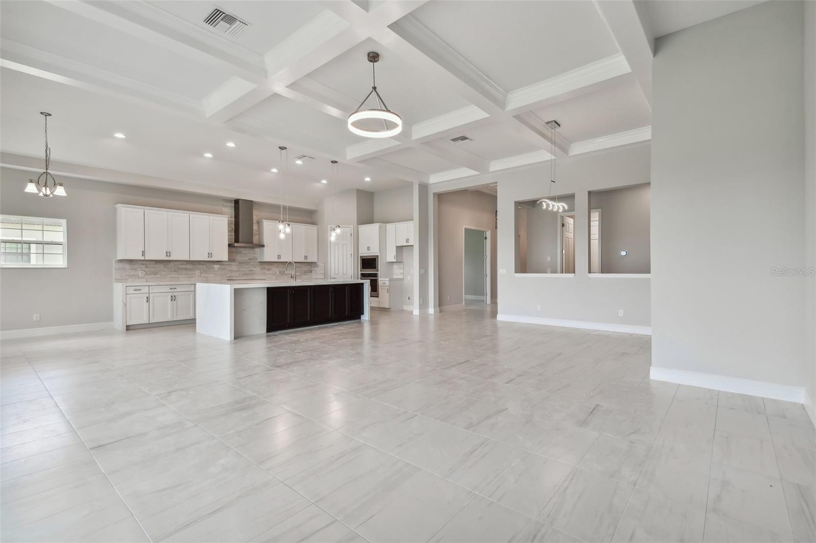 Image 24 of 97 For 11239 Rustic Timber Loop