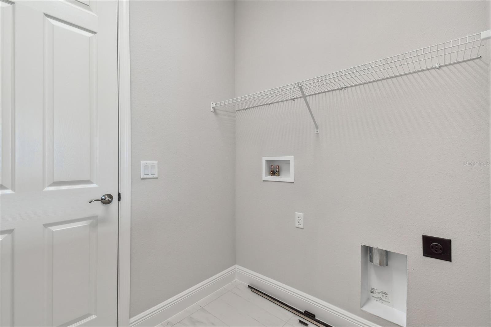 Image 40 of 97 For 11239 Rustic Timber Loop