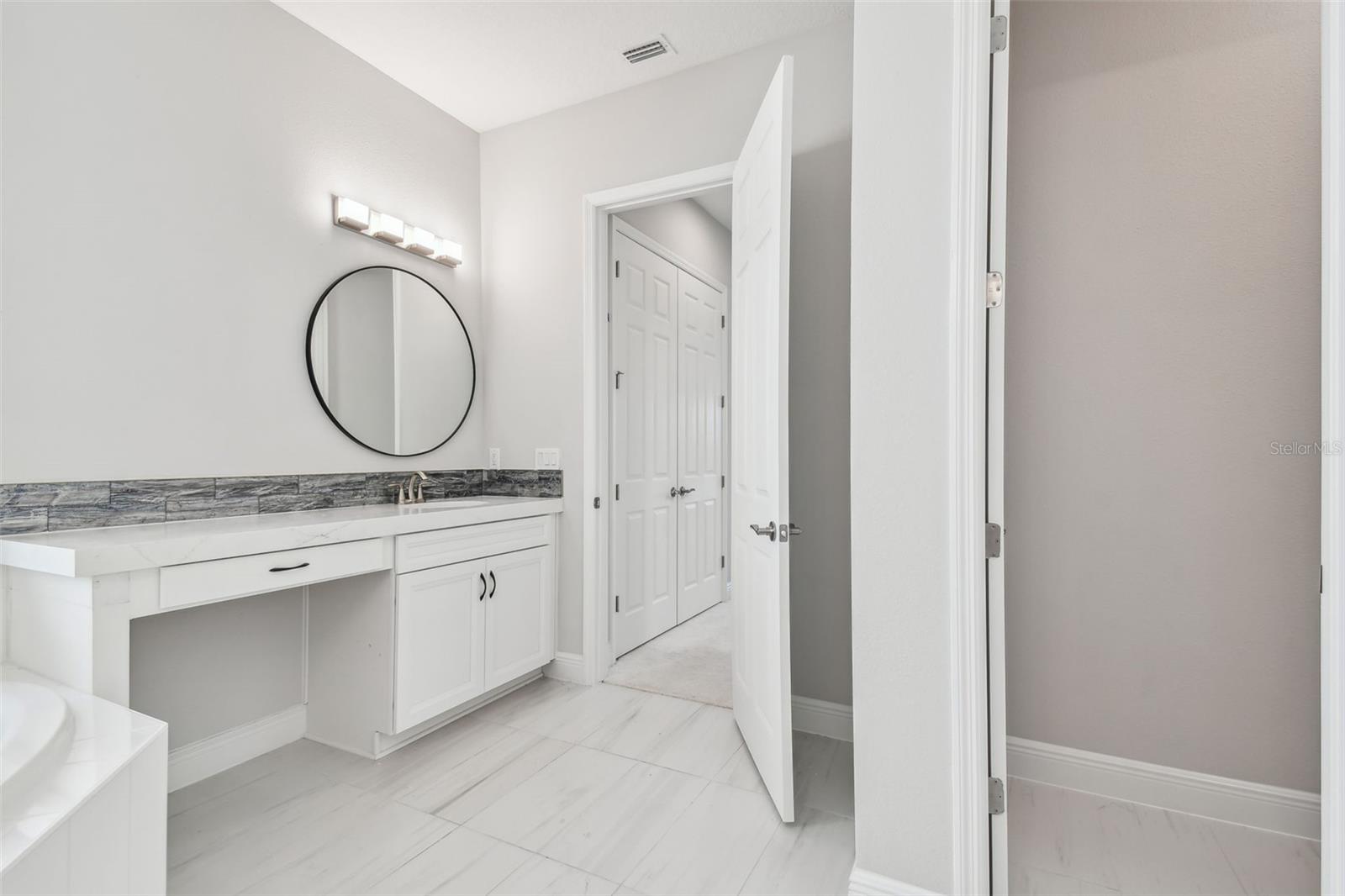 Image 58 of 97 For 11239 Rustic Timber Loop