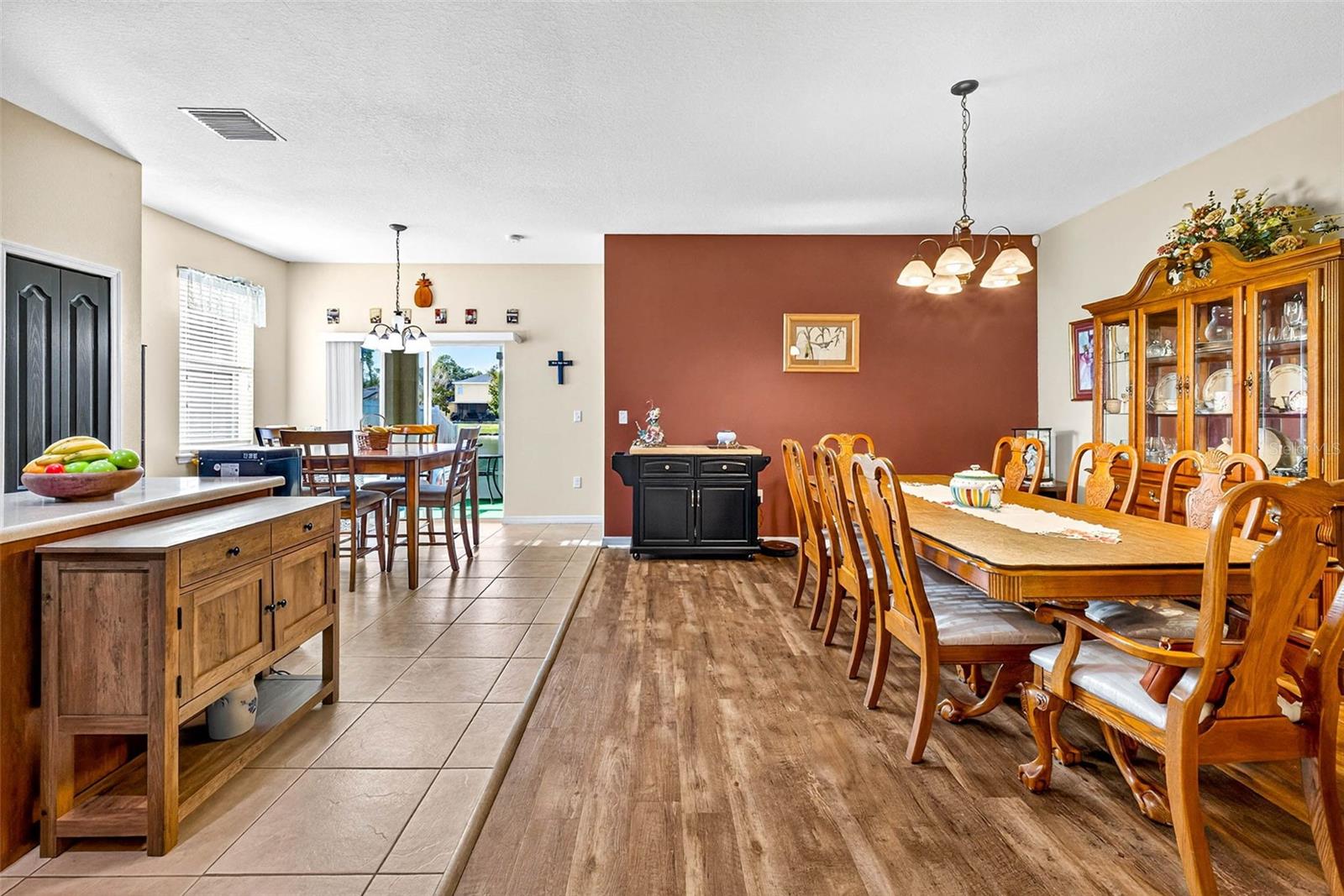 Image 14 of 46 For 2716 Walden Woods Drive