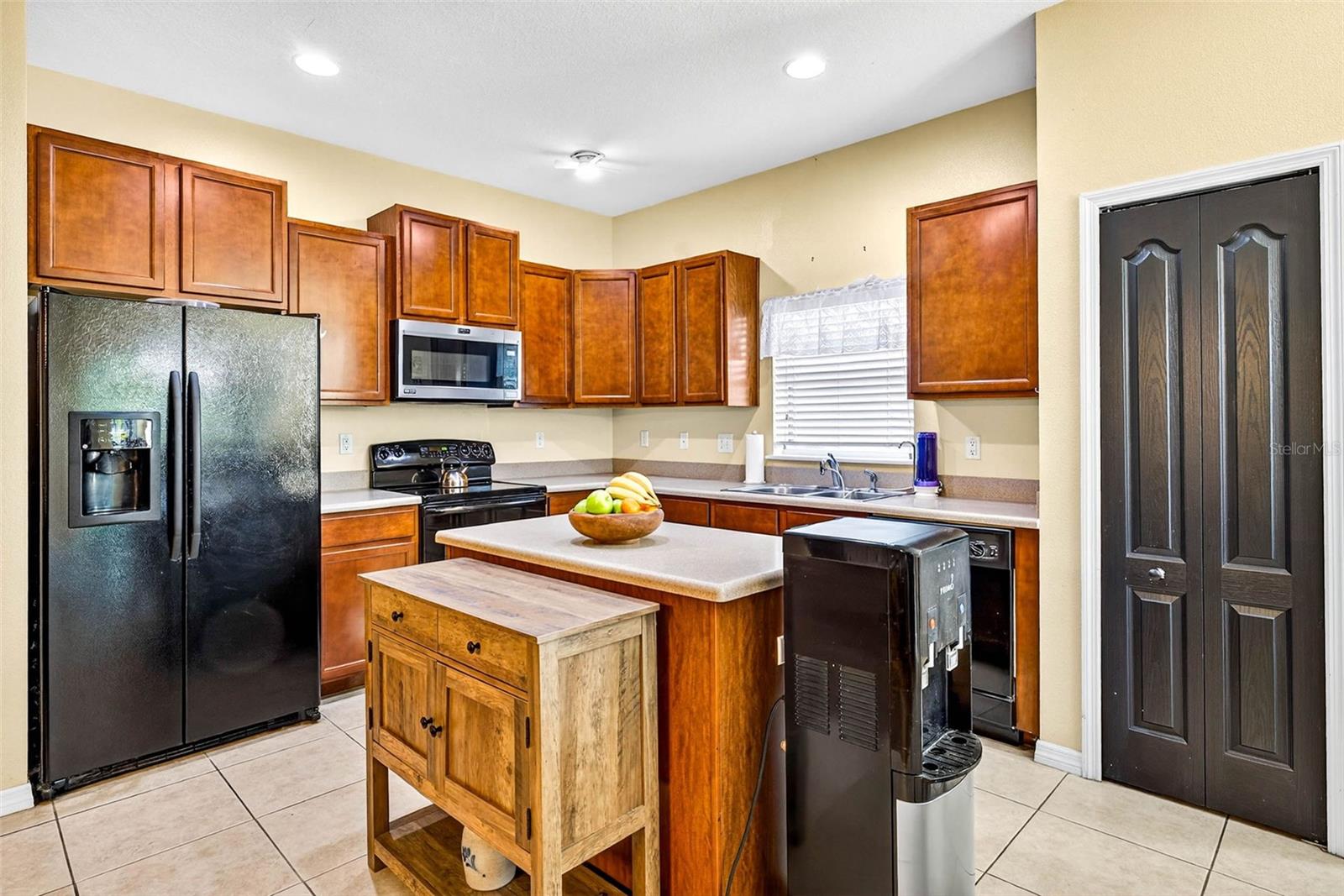 Image 18 of 46 For 2716 Walden Woods Drive