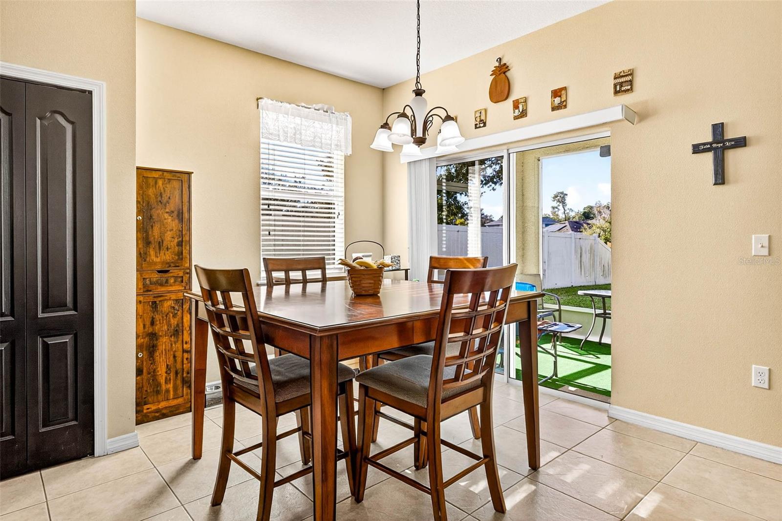 Image 23 of 46 For 2716 Walden Woods Drive