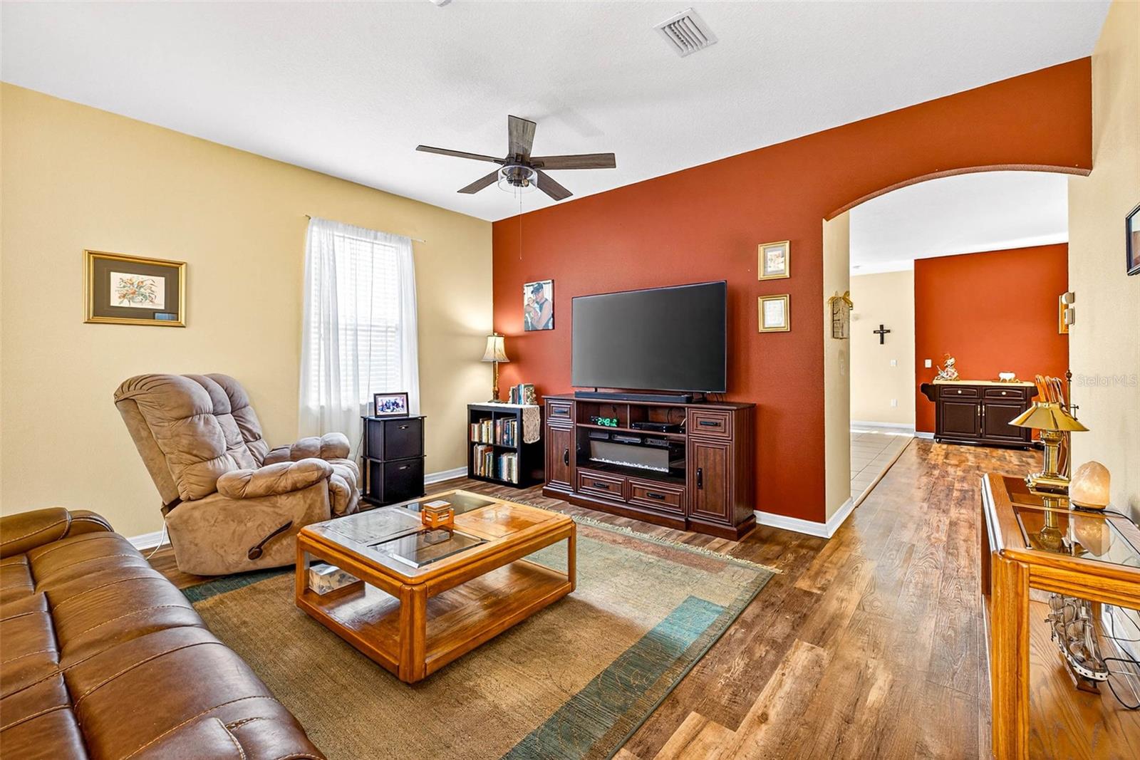 Image 9 of 46 For 2716 Walden Woods Drive