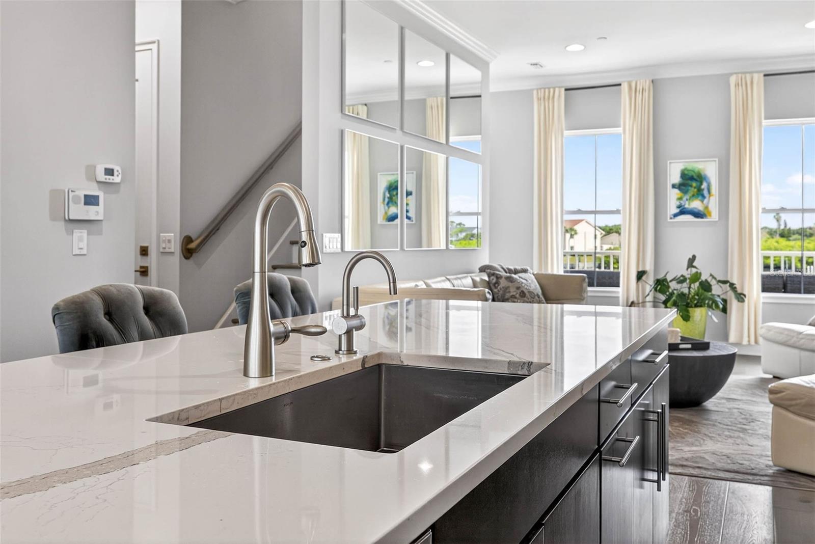 Image 19 of 87 For 19915 Gulf Boulevard 704