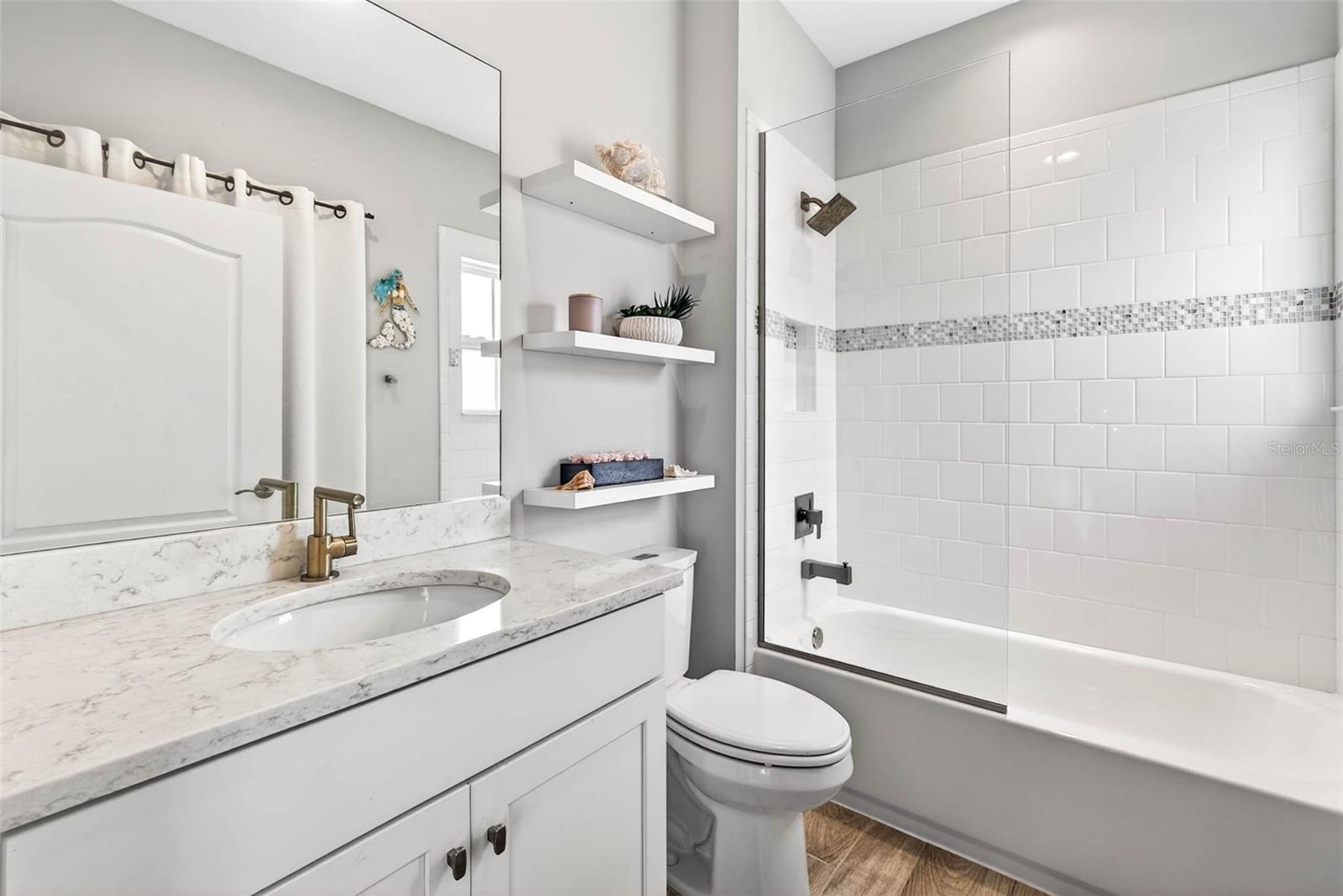 Image 34 of 87 For 19915 Gulf Boulevard 704