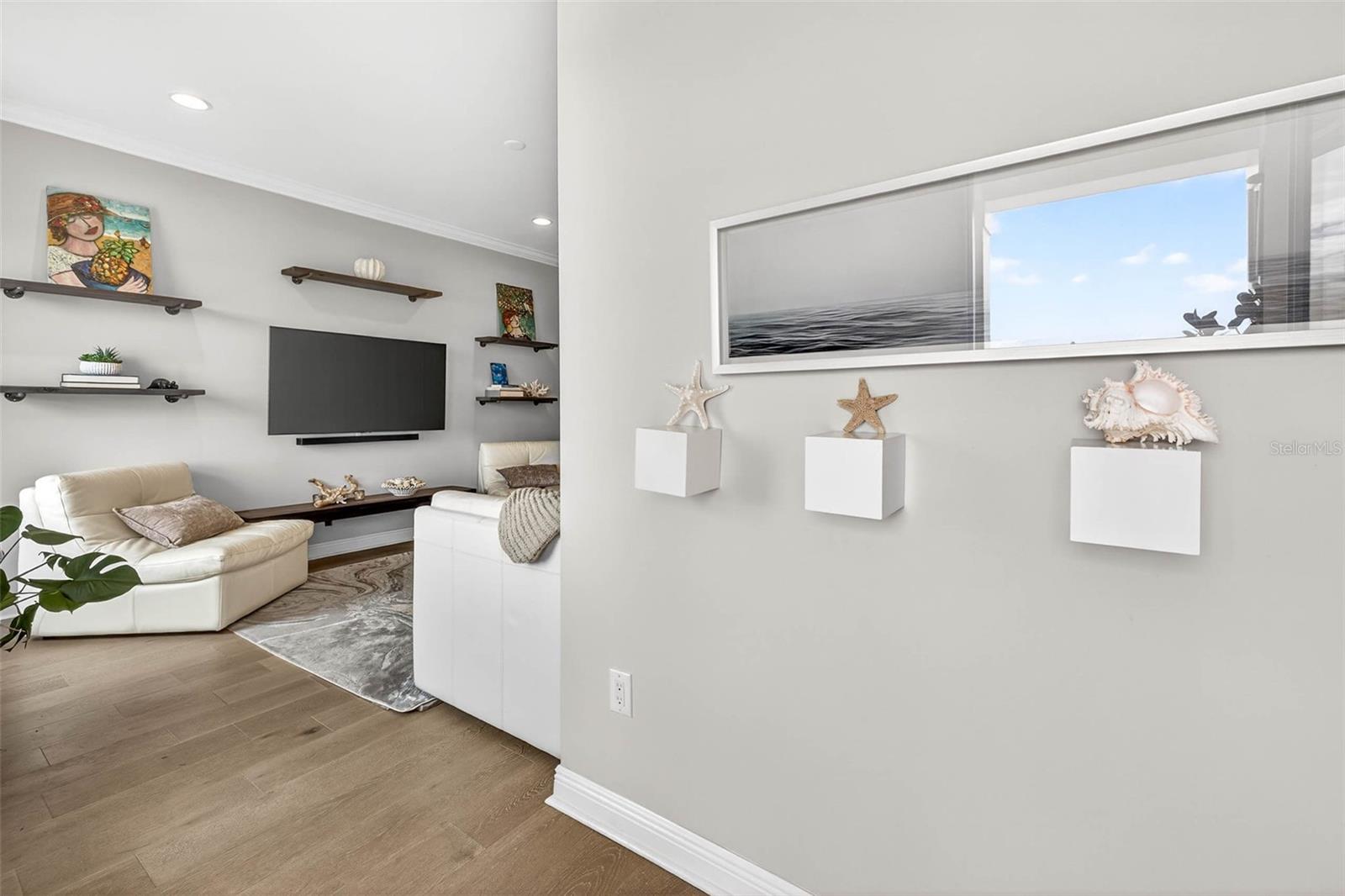 Image 4 of 87 For 19915 Gulf Boulevard 704