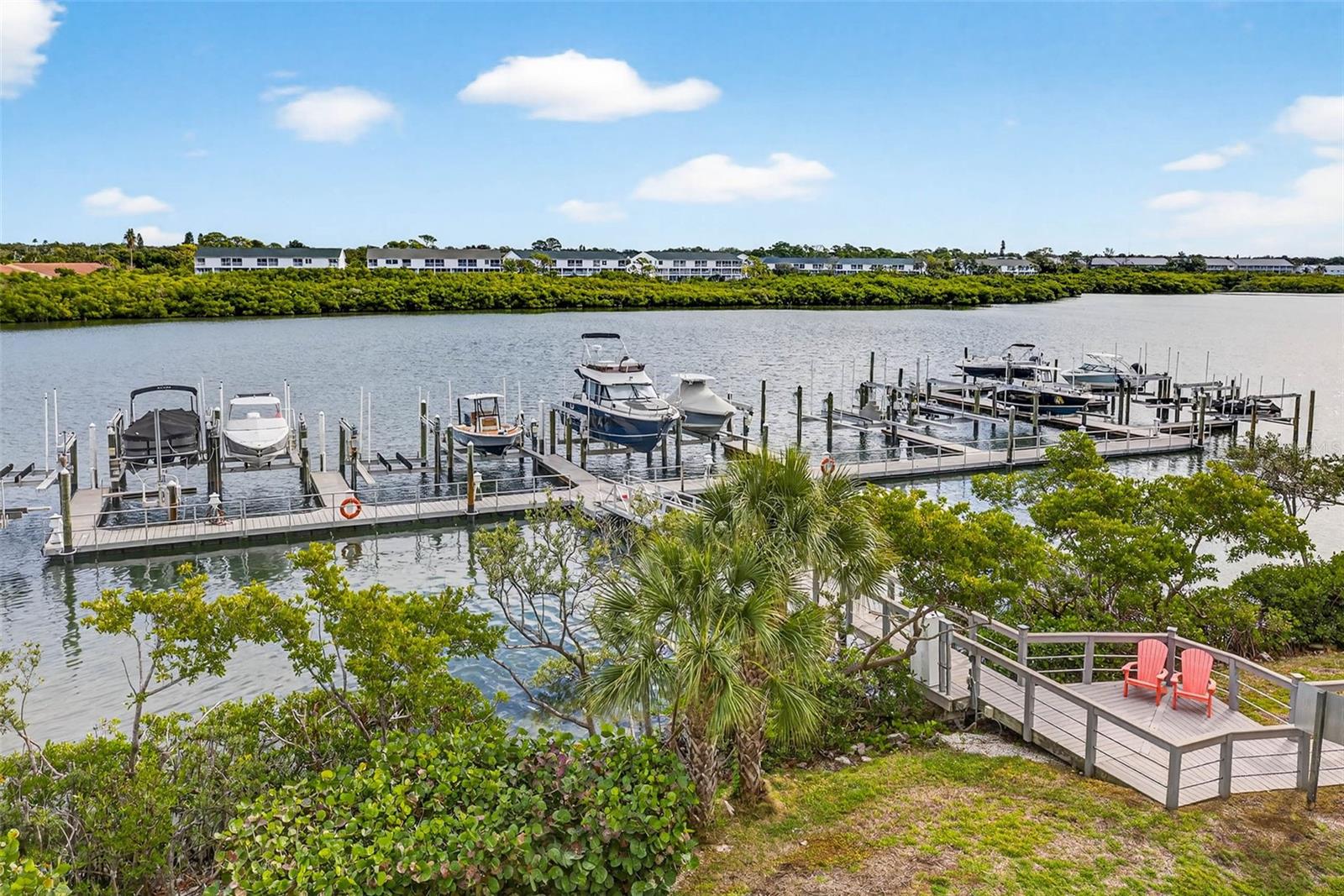 Image 41 of 87 For 19915 Gulf Boulevard 704