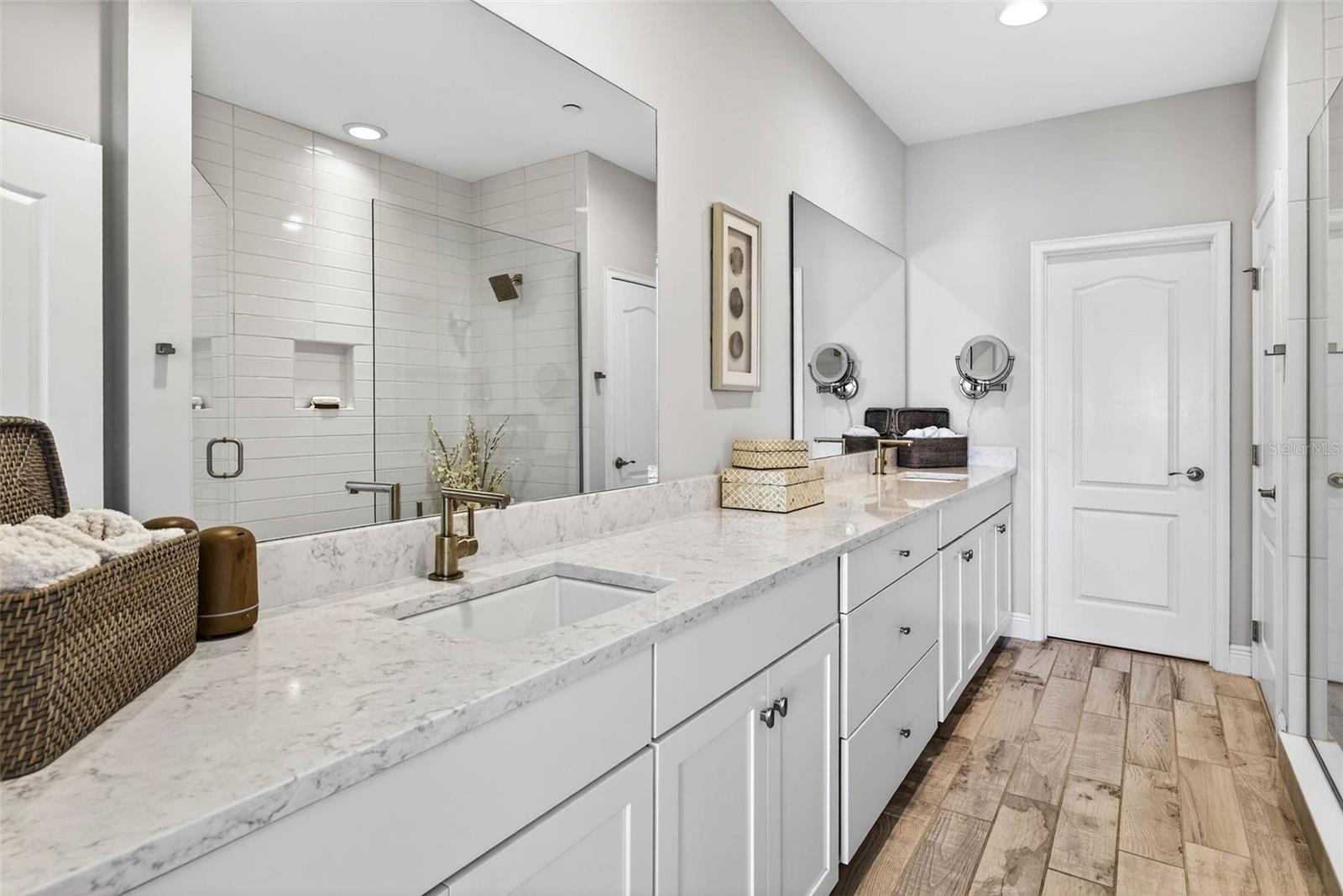 Image 42 of 87 For 19915 Gulf Boulevard 704