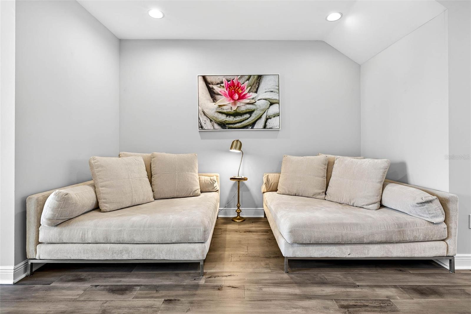 Image 50 of 87 For 19915 Gulf Boulevard 704