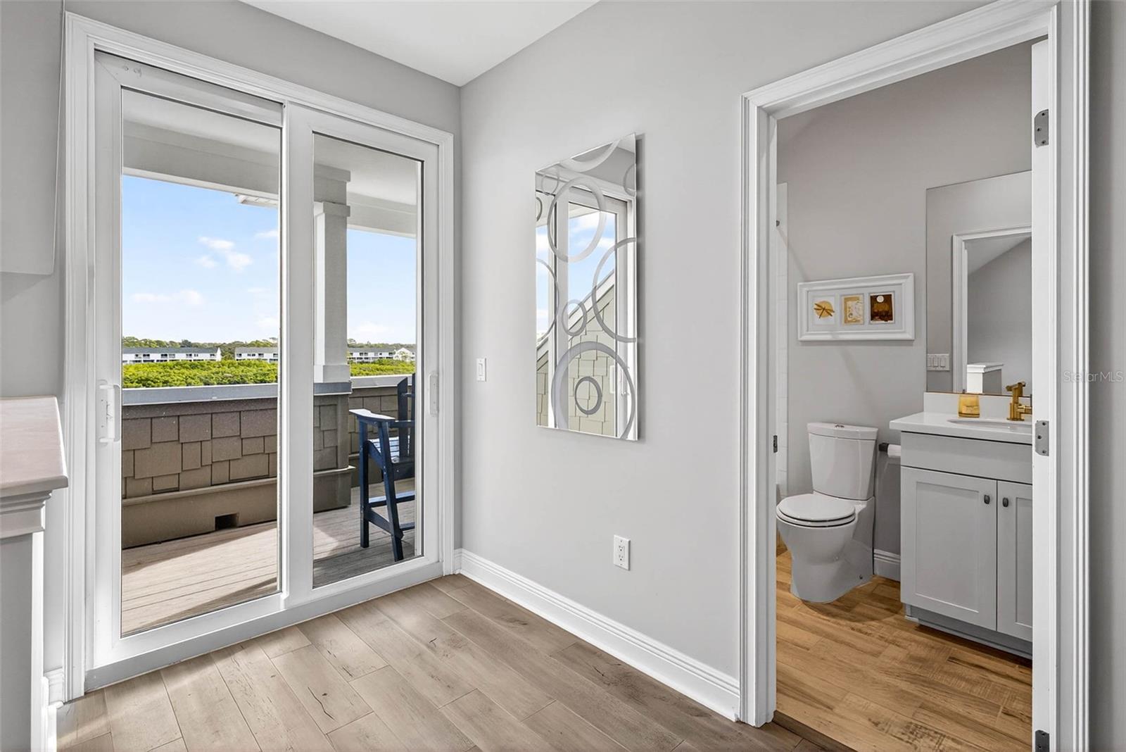 Image 54 of 87 For 19915 Gulf Boulevard 704