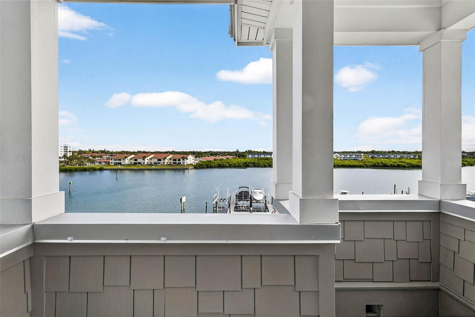 Image 57 of 87 For 19915 Gulf Boulevard 704