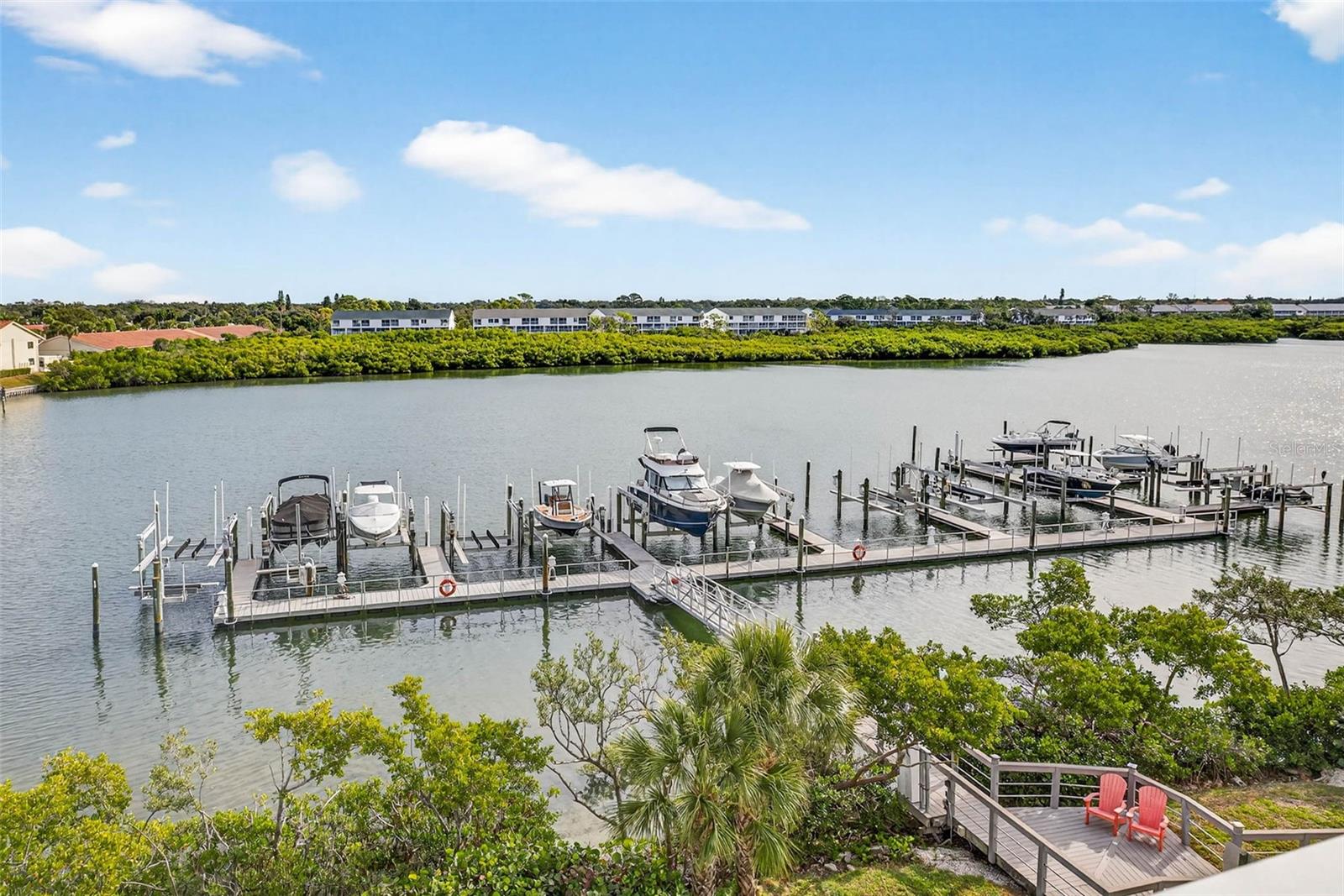 Image 59 of 87 For 19915 Gulf Boulevard 704