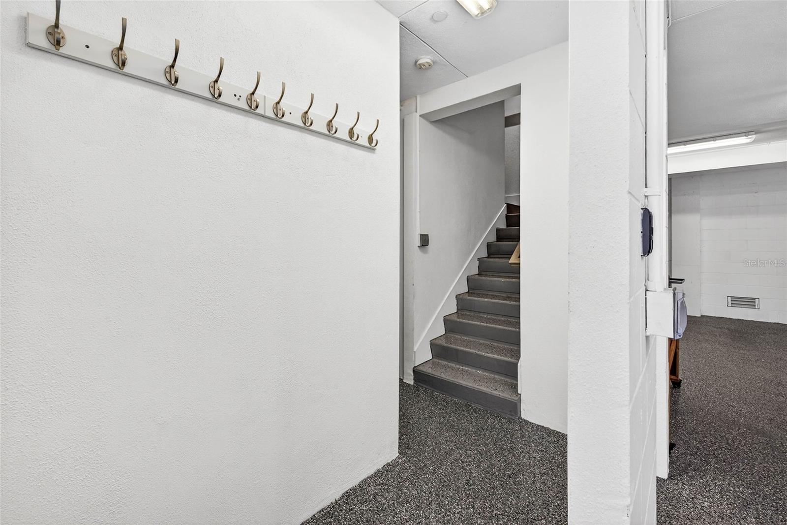 Image 64 of 87 For 19915 Gulf Boulevard 704