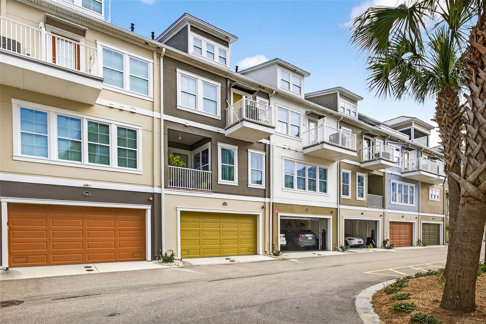 Image 86 of 87 For 19915 Gulf Boulevard 704