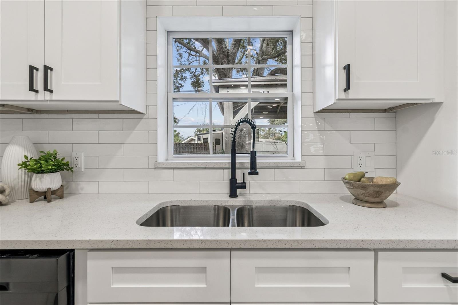 Image 12 of 45 For 1530 Erin Lane