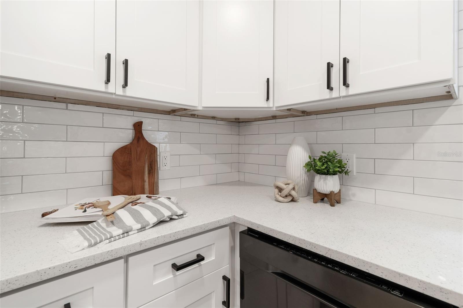 Image 13 of 45 For 1530 Erin Lane