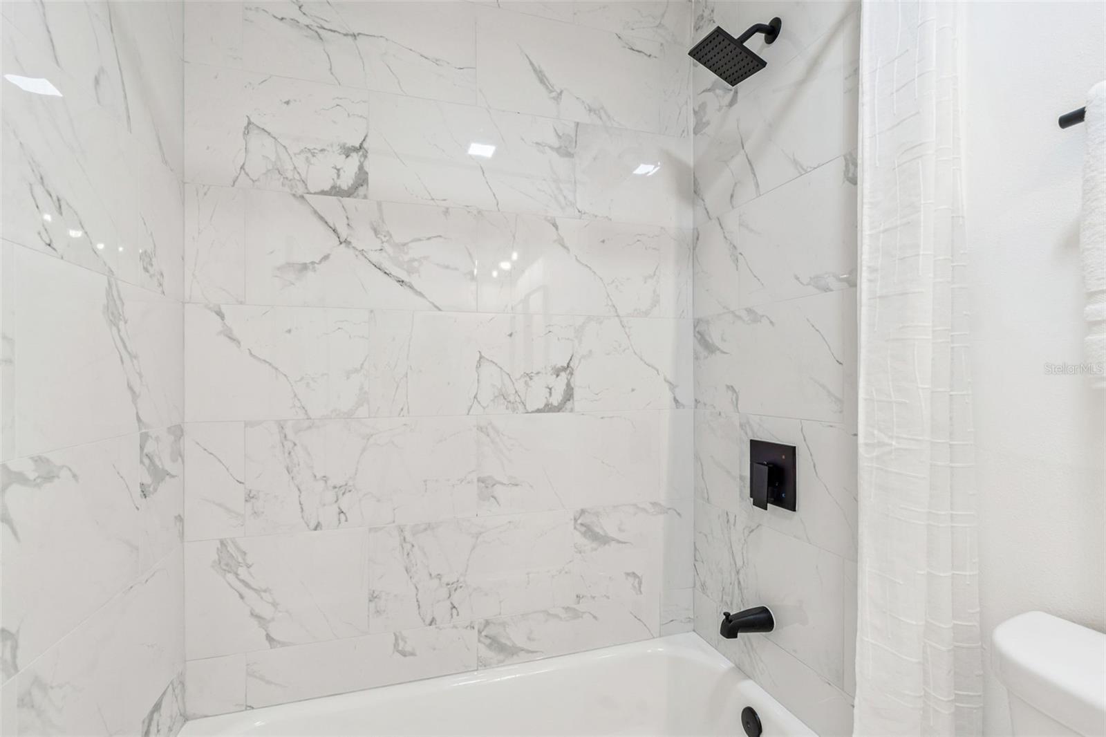 Image 33 of 45 For 1530 Erin Lane