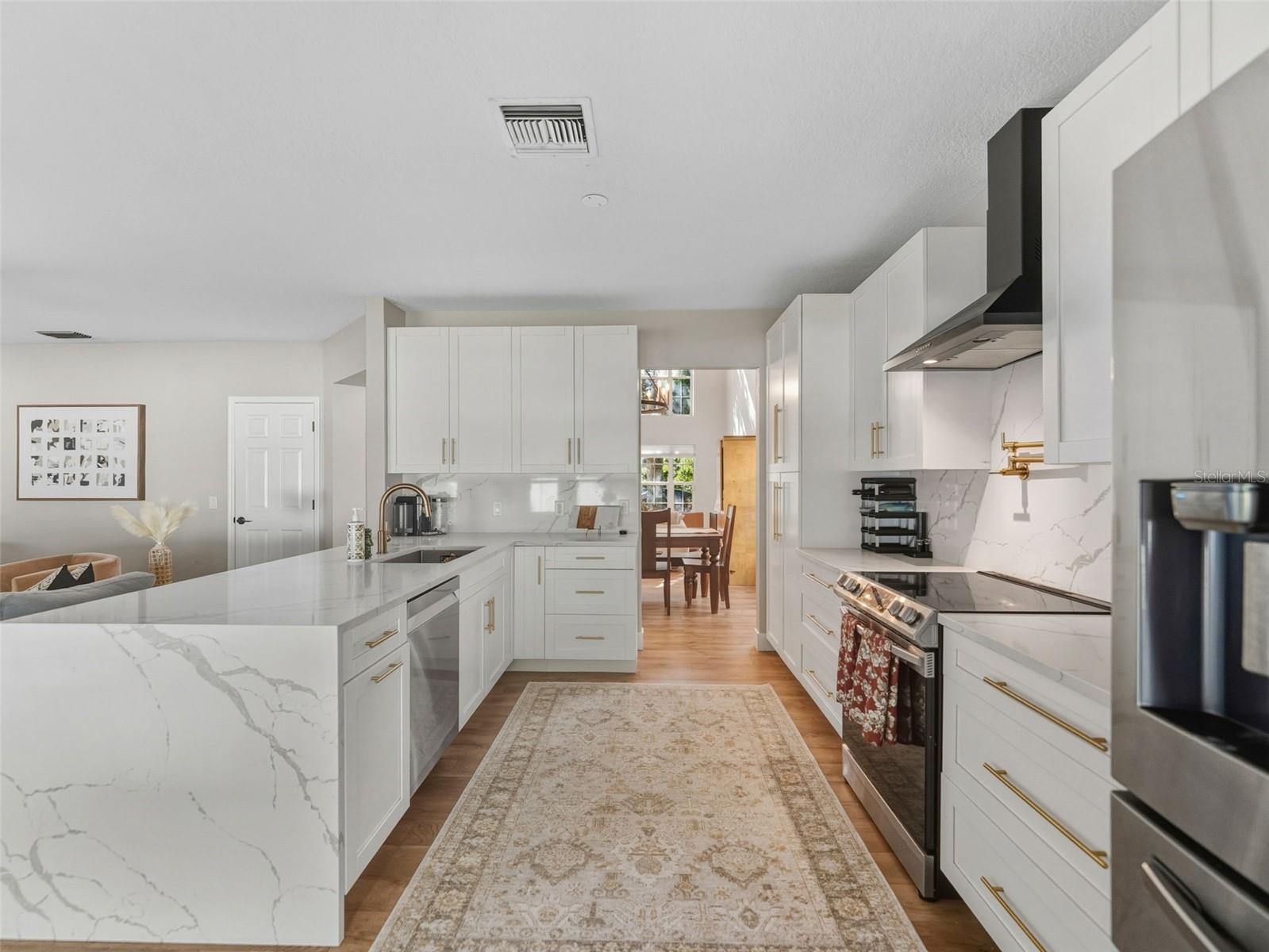 Image 12 of 47 For 8606 Buttonbush Court