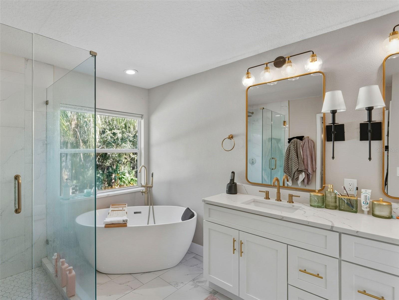 Image 19 of 47 For 8606 Buttonbush Court