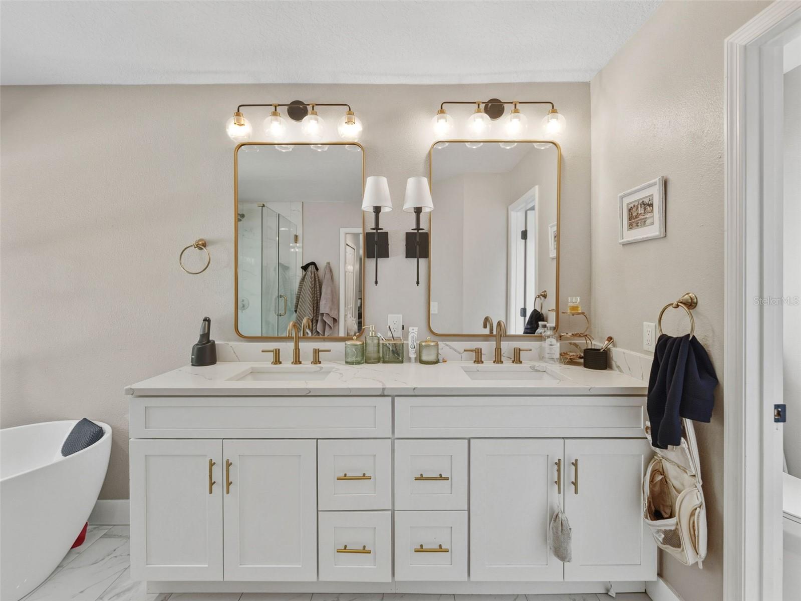 Image 20 of 47 For 8606 Buttonbush Court