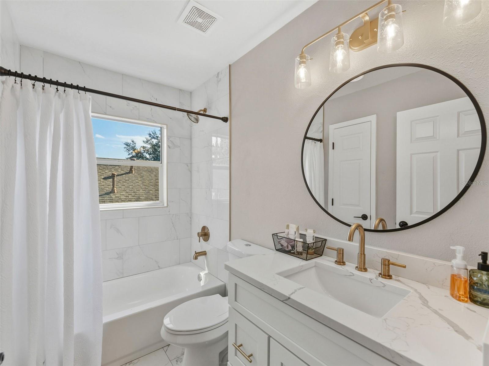 Image 25 of 47 For 8606 Buttonbush Court