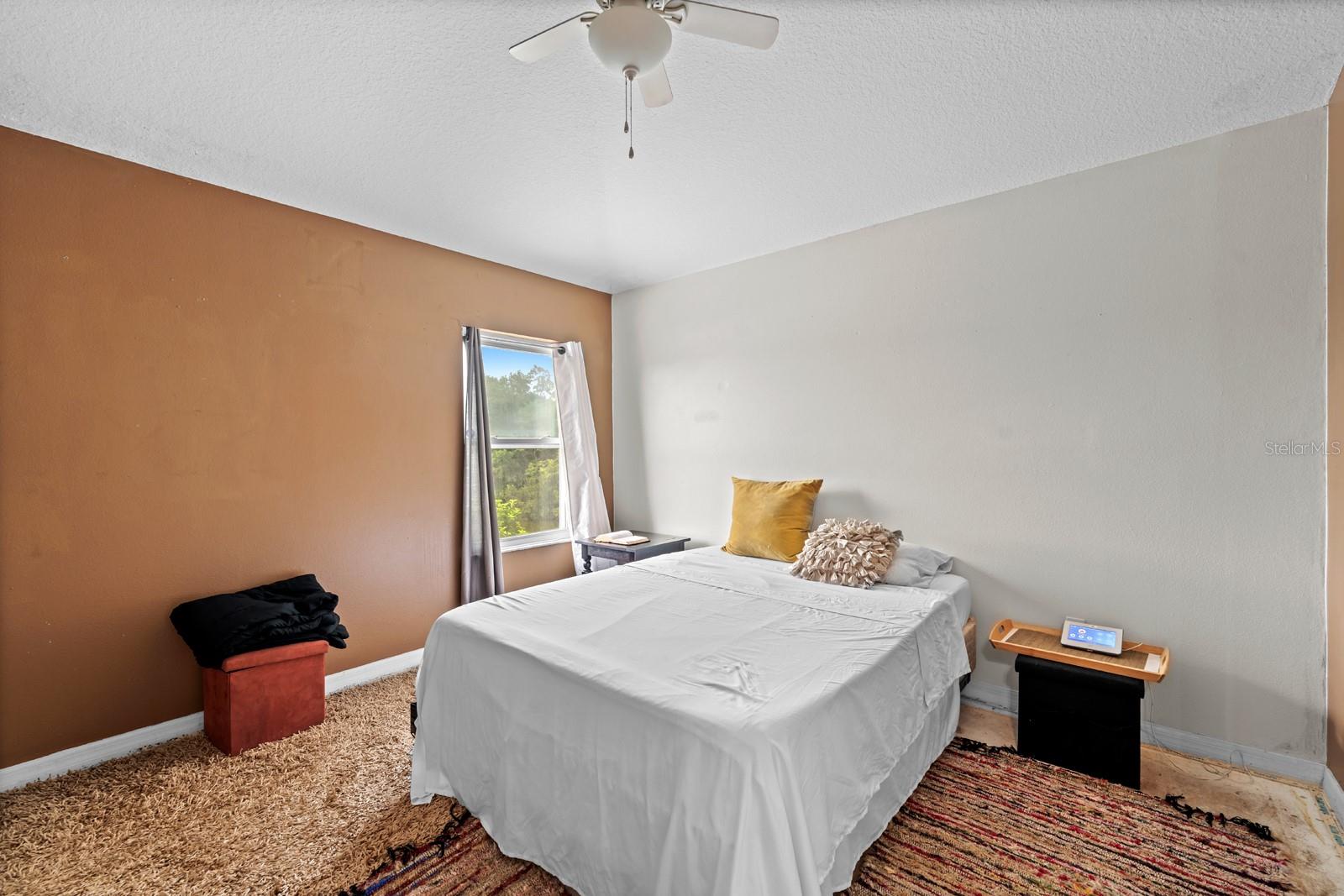 Listing photo id 16 for 1112 Lake Shore Ranch Drive