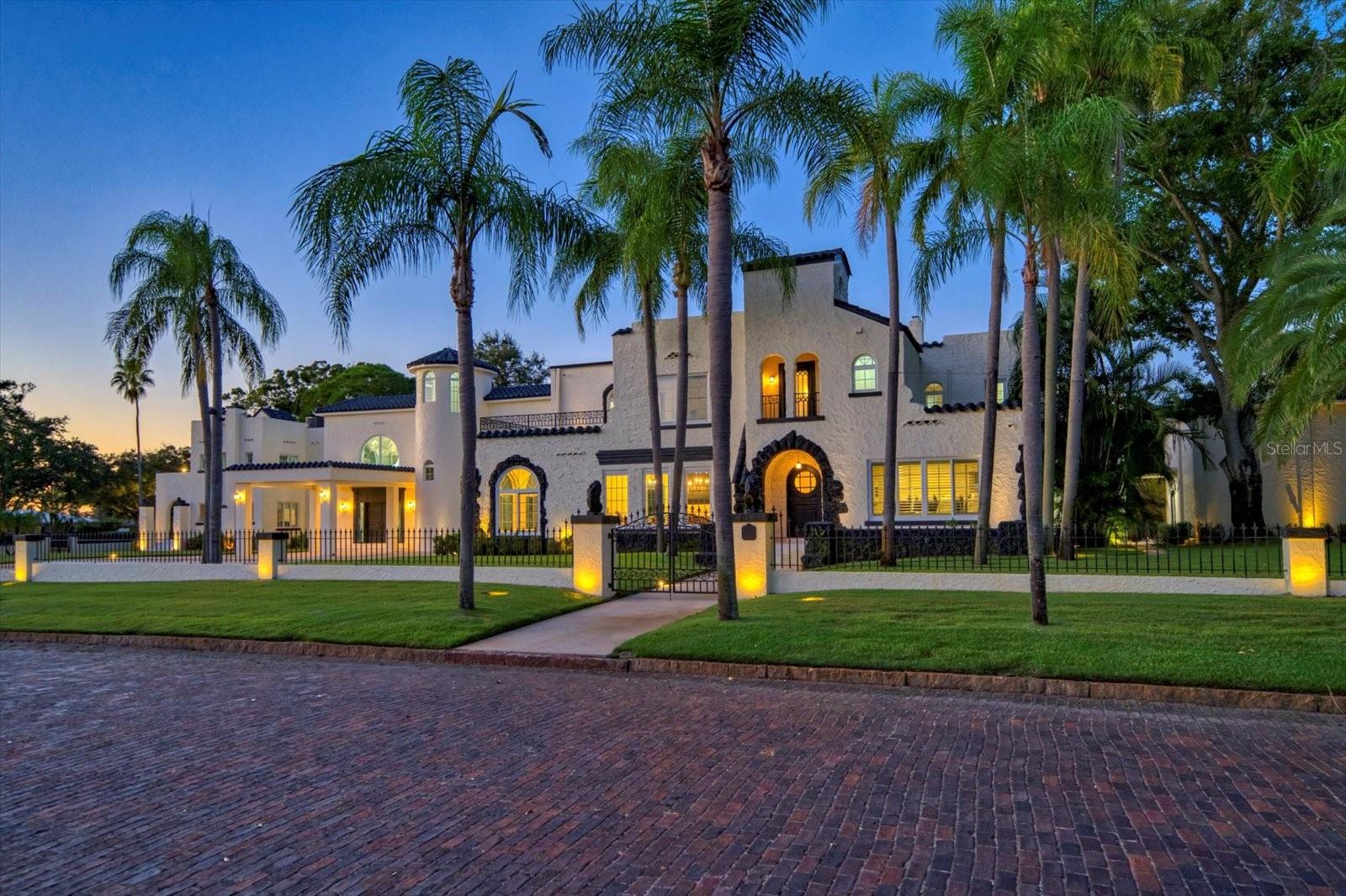 Details for 320 Park Street S, ST PETERSBURG, FL 33707