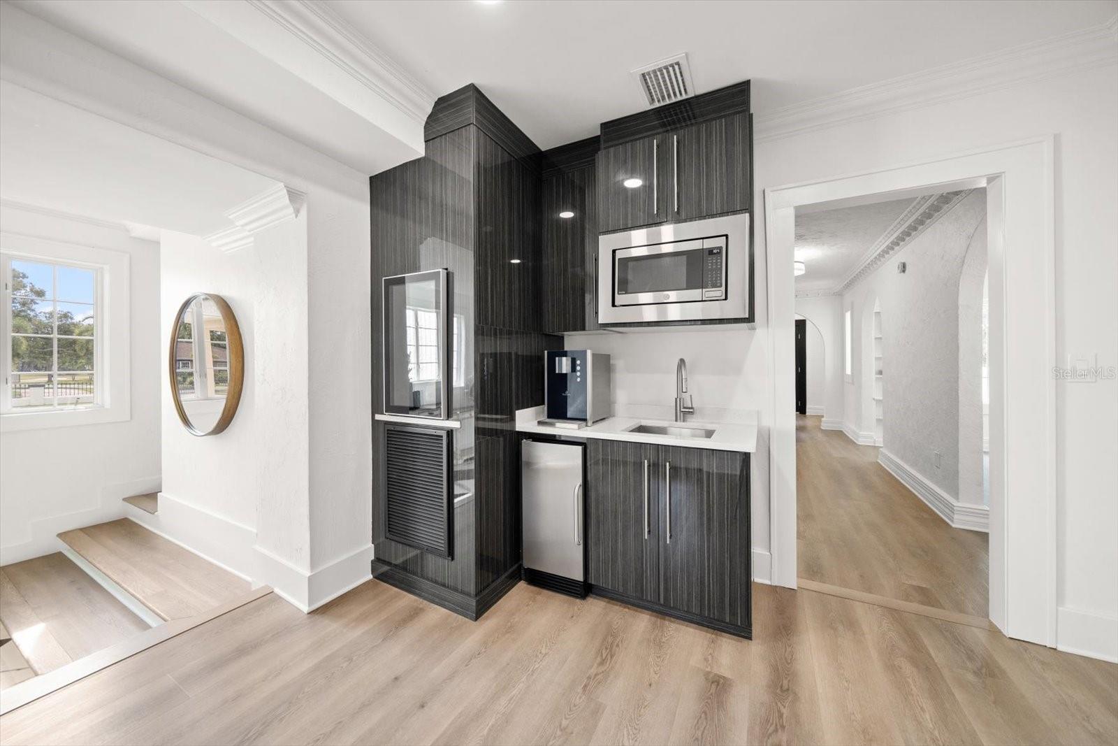 Image 37 of 95 For 320 Park Street S