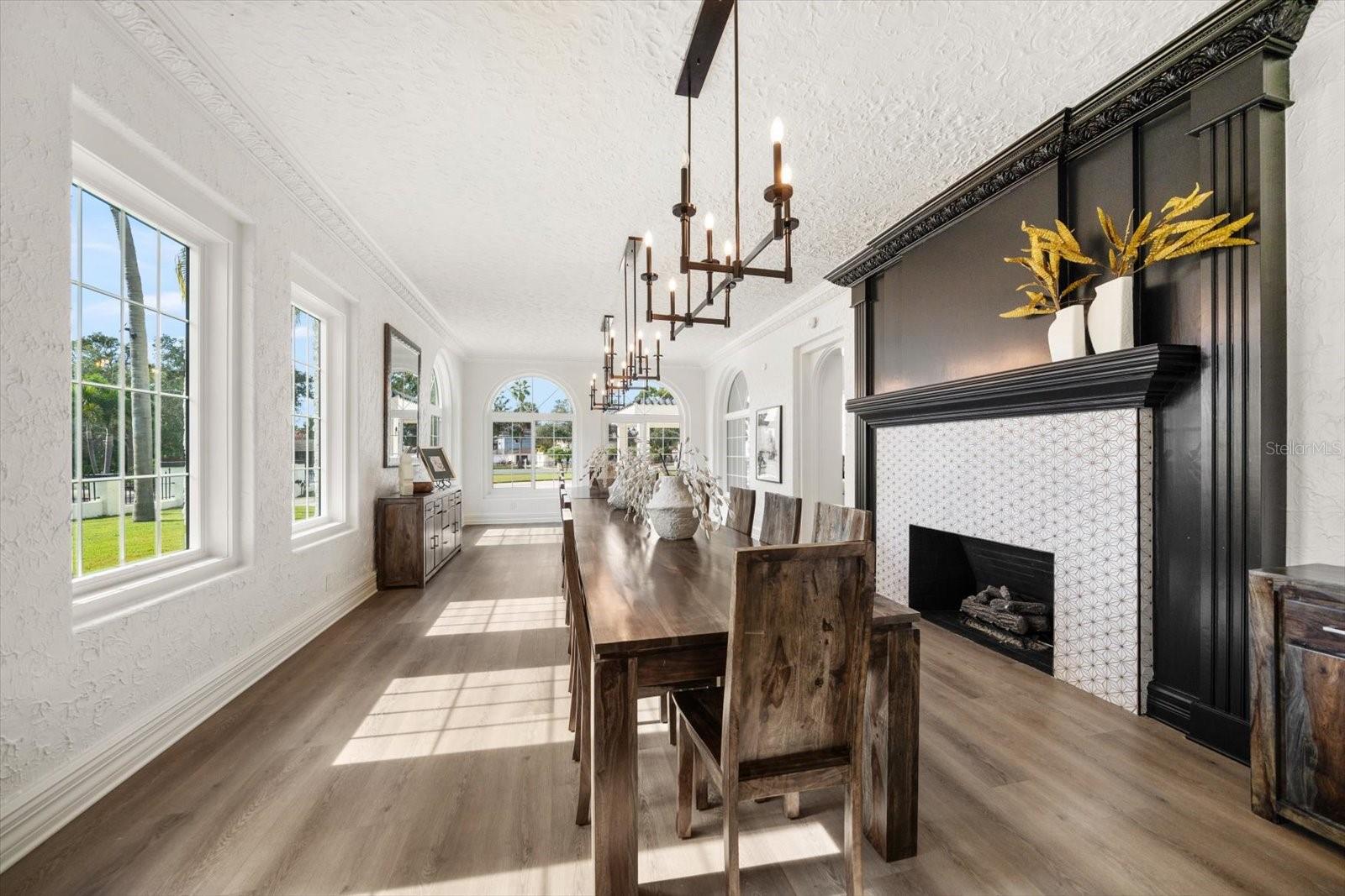 Image 39 of 95 For 320 Park Street S