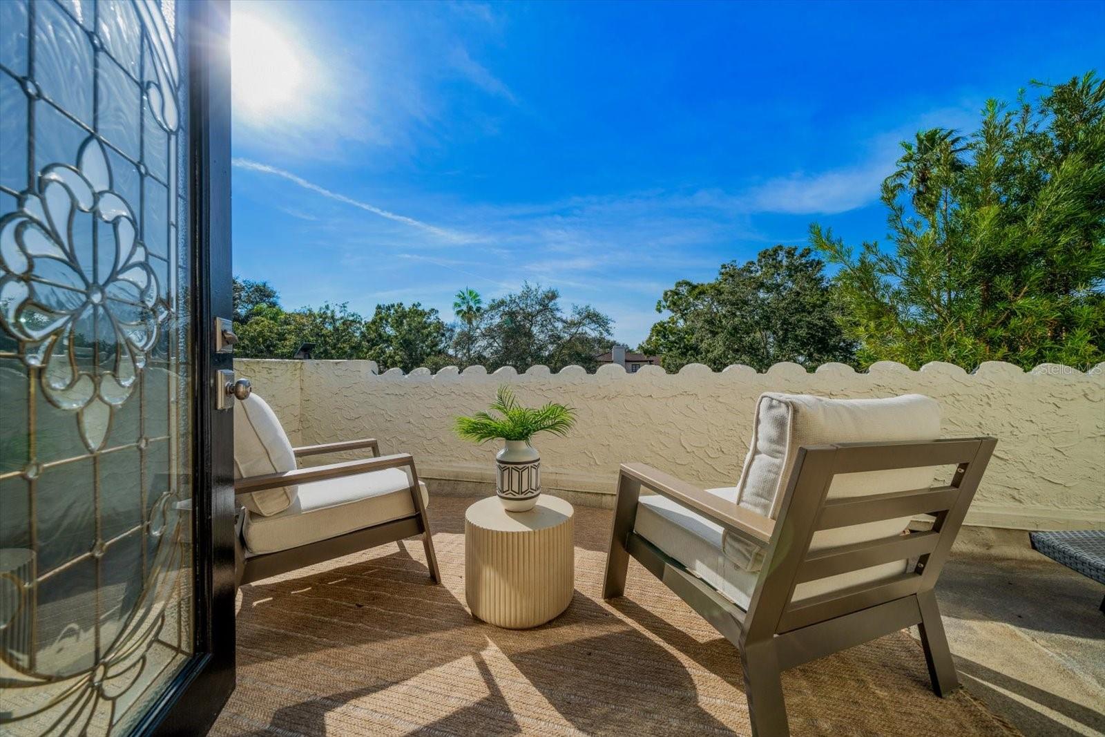 Image 54 of 95 For 320 Park Street S