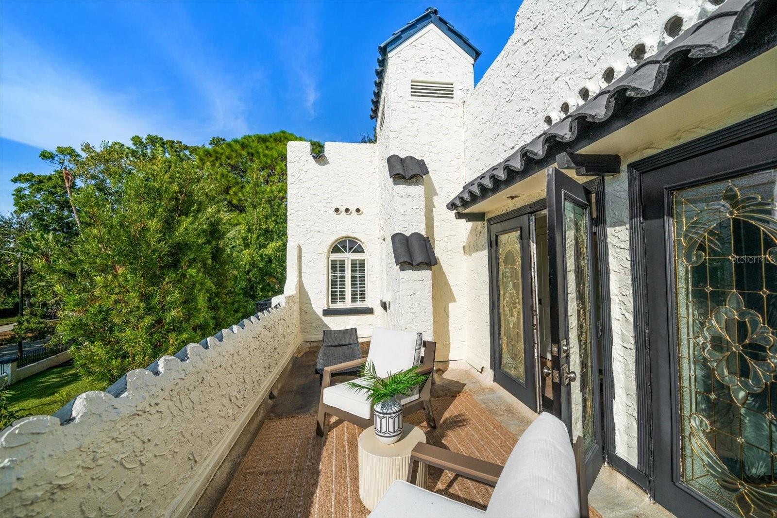 Image 55 of 95 For 320 Park Street S