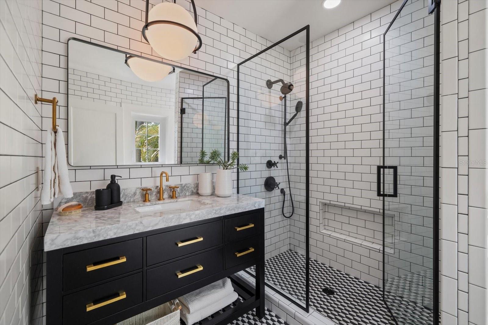 Image 73 of 95 For 320 Park Street S