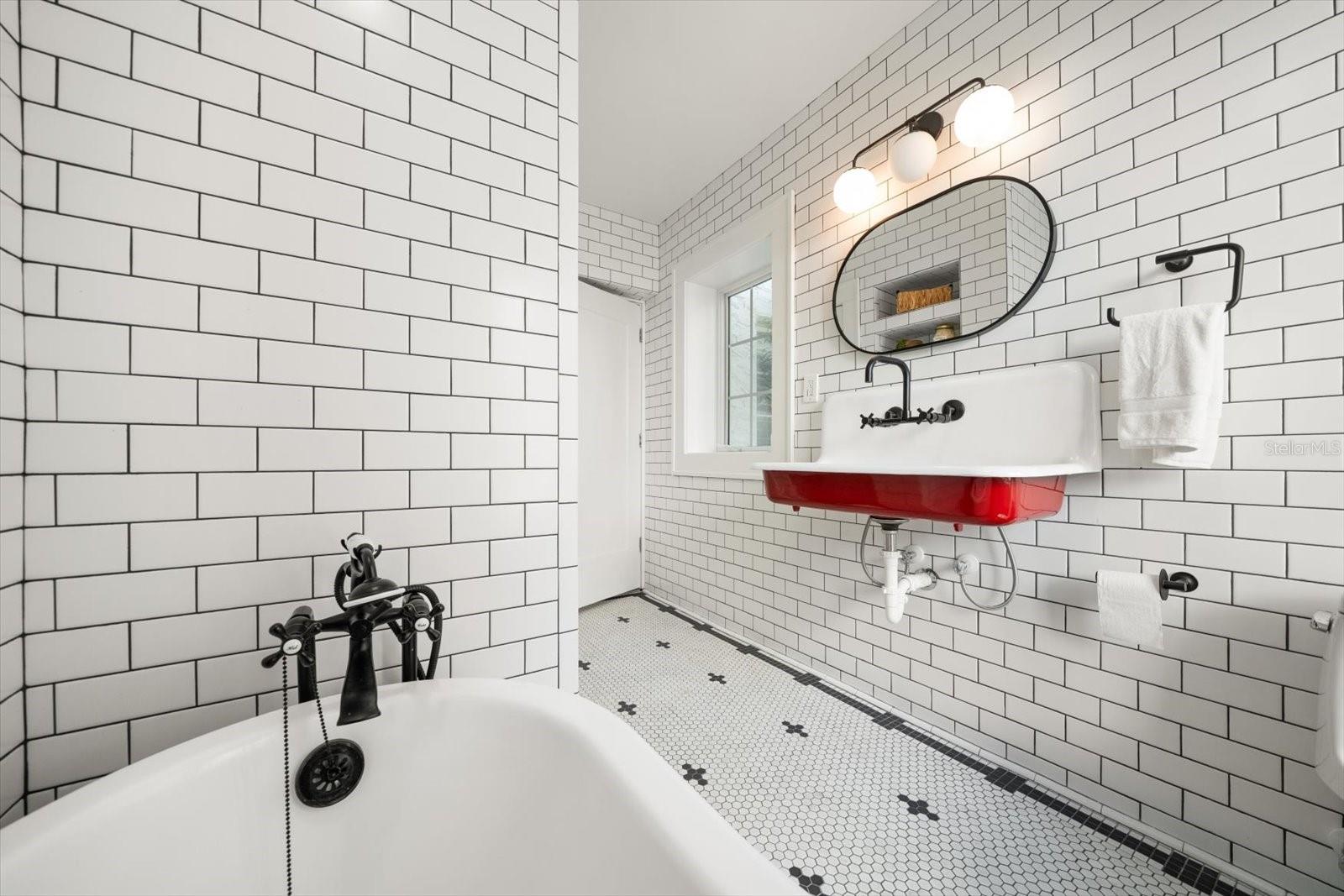 Image 76 of 95 For 320 Park Street S