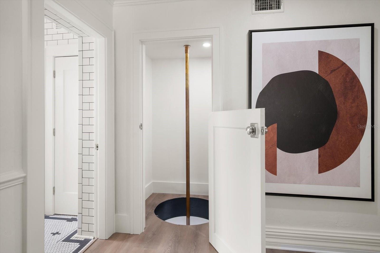 Image 87 of 95 For 320 Park Street S