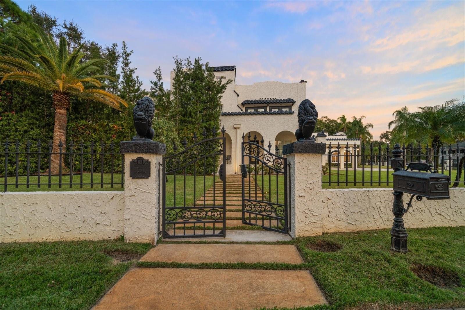 Image 88 of 95 For 320 Park Street S