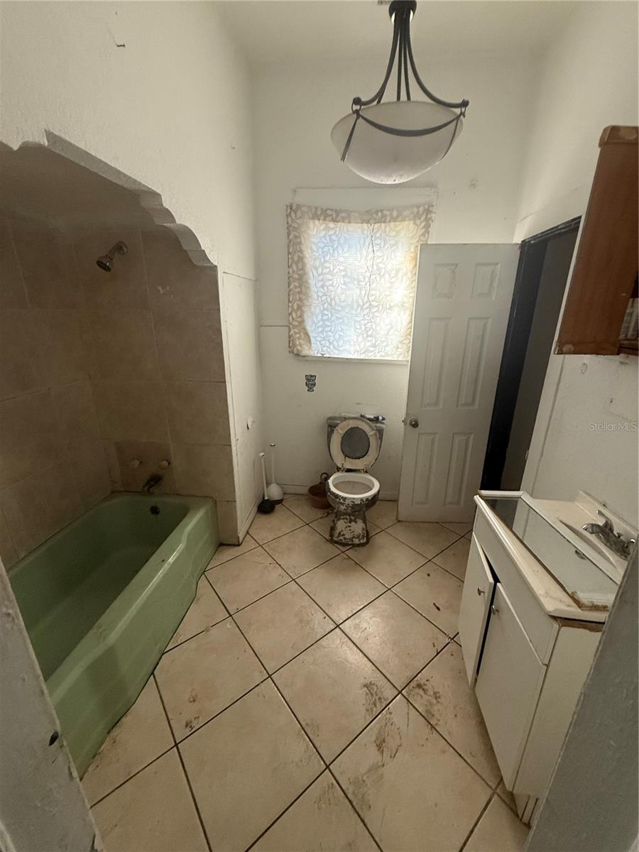 Image 7 of 30 For 2922 12th Street