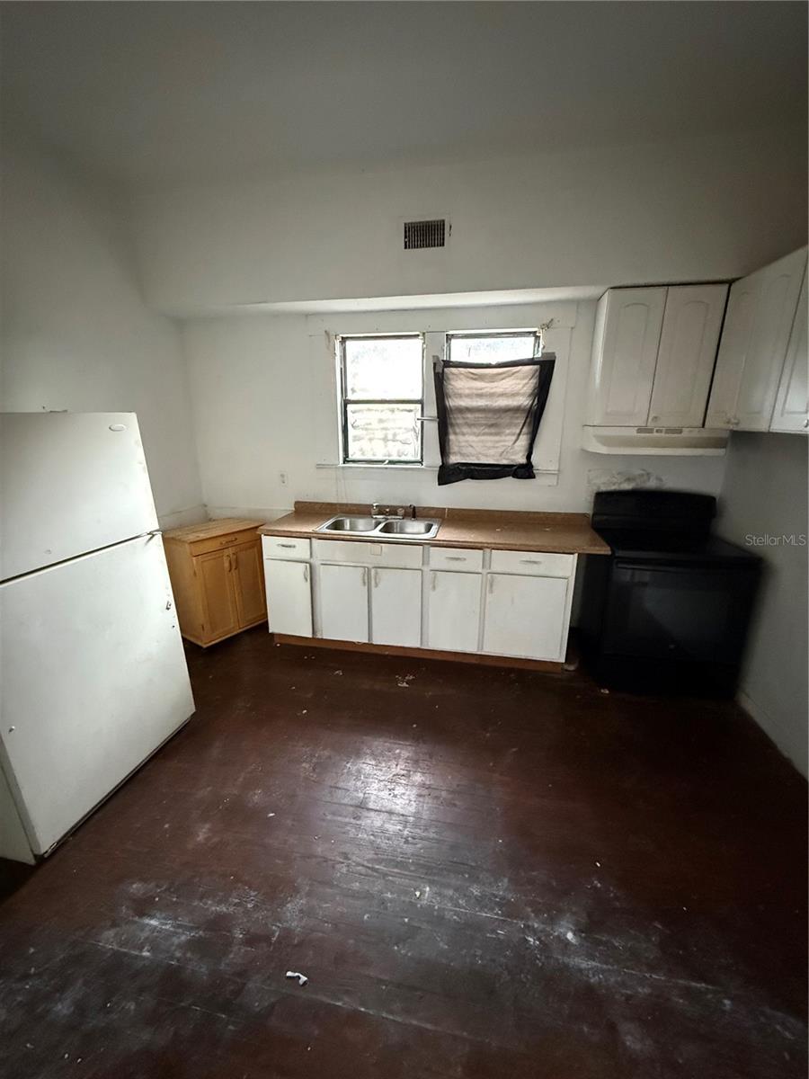 Image 8 of 30 For 2922 12th Street