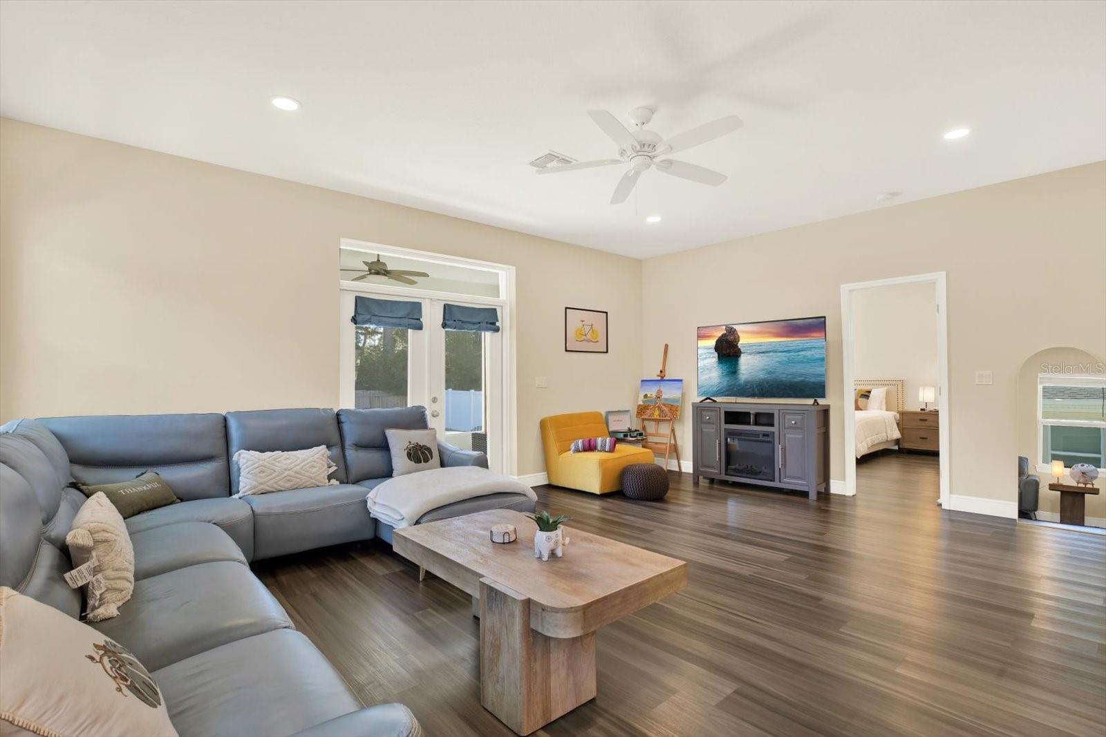 Image 11 of 32 For 1805 Powhatan Avenue