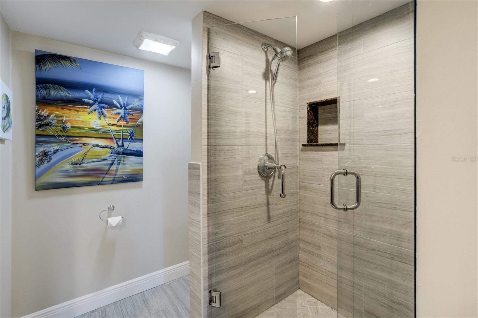 Listing photo id 15 for 1480 Gulf Boulevard 109