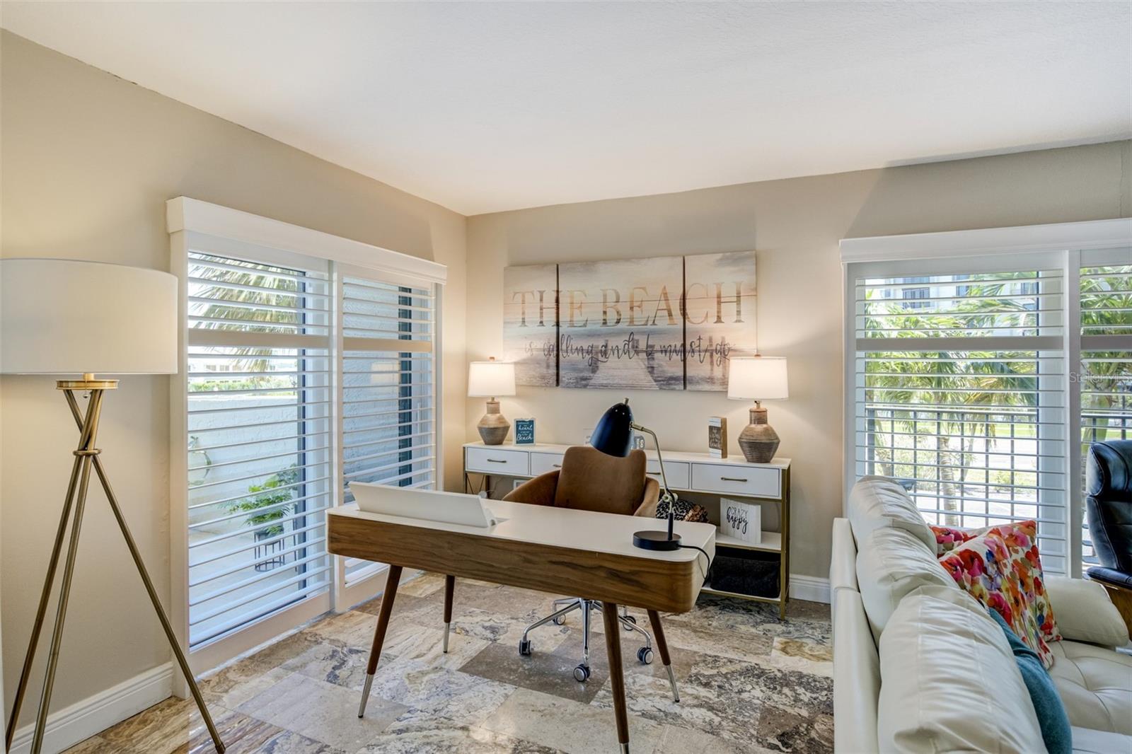 Listing photo id 6 for 1480 Gulf Boulevard 109