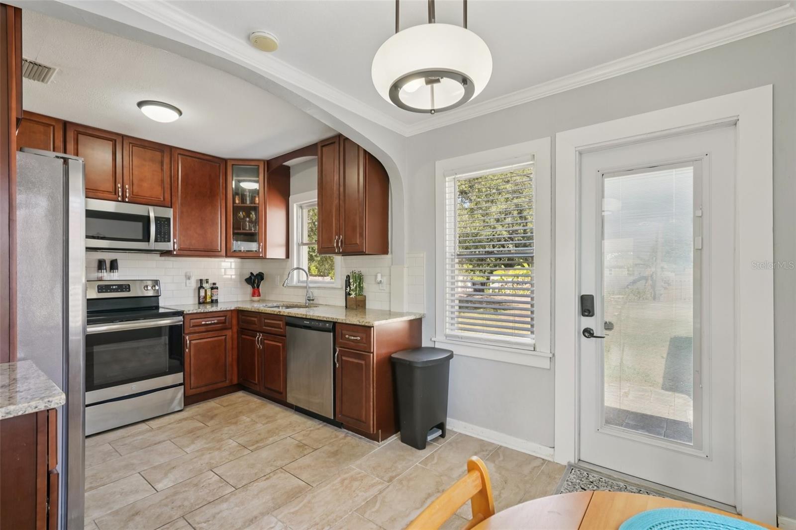 Image 16 of 57 For 4809 33rd Avenue N