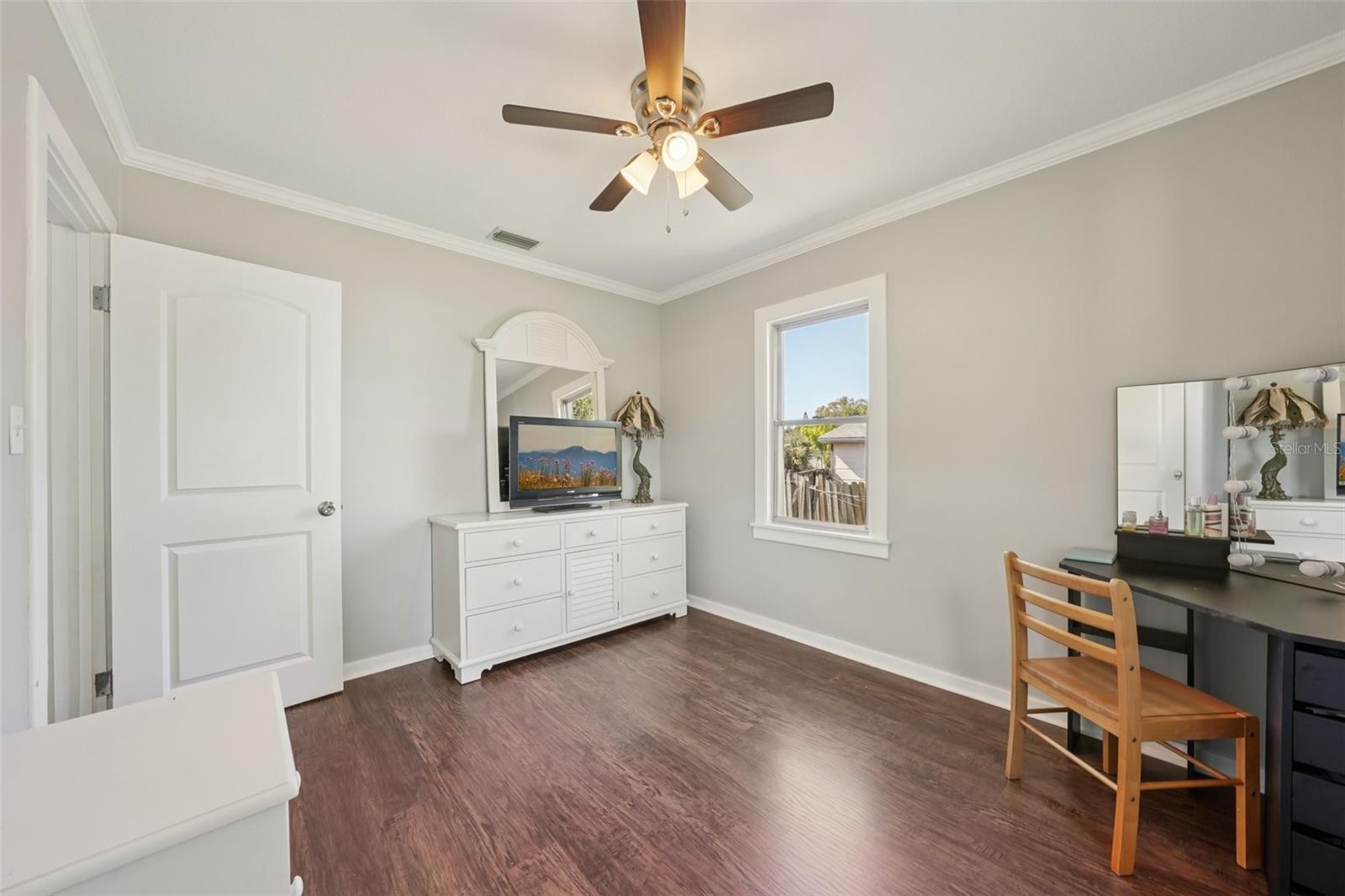 Image 27 of 57 For 4809 33rd Avenue N