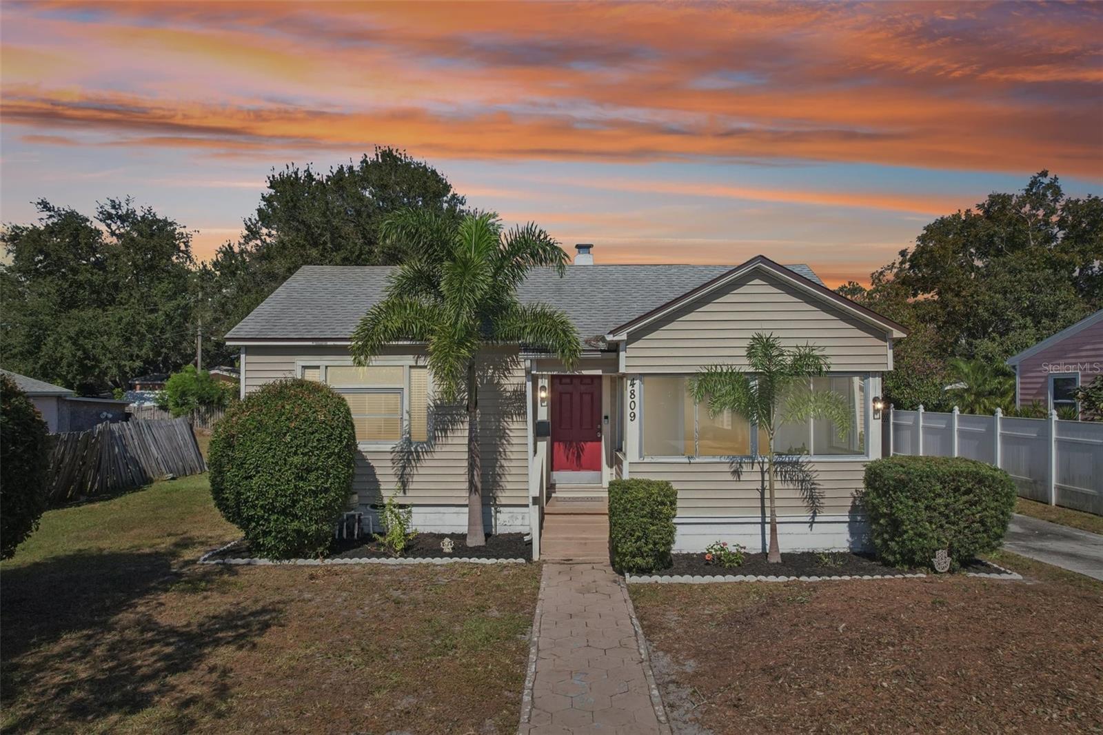 Image 56 of 57 For 4809 33rd Avenue N