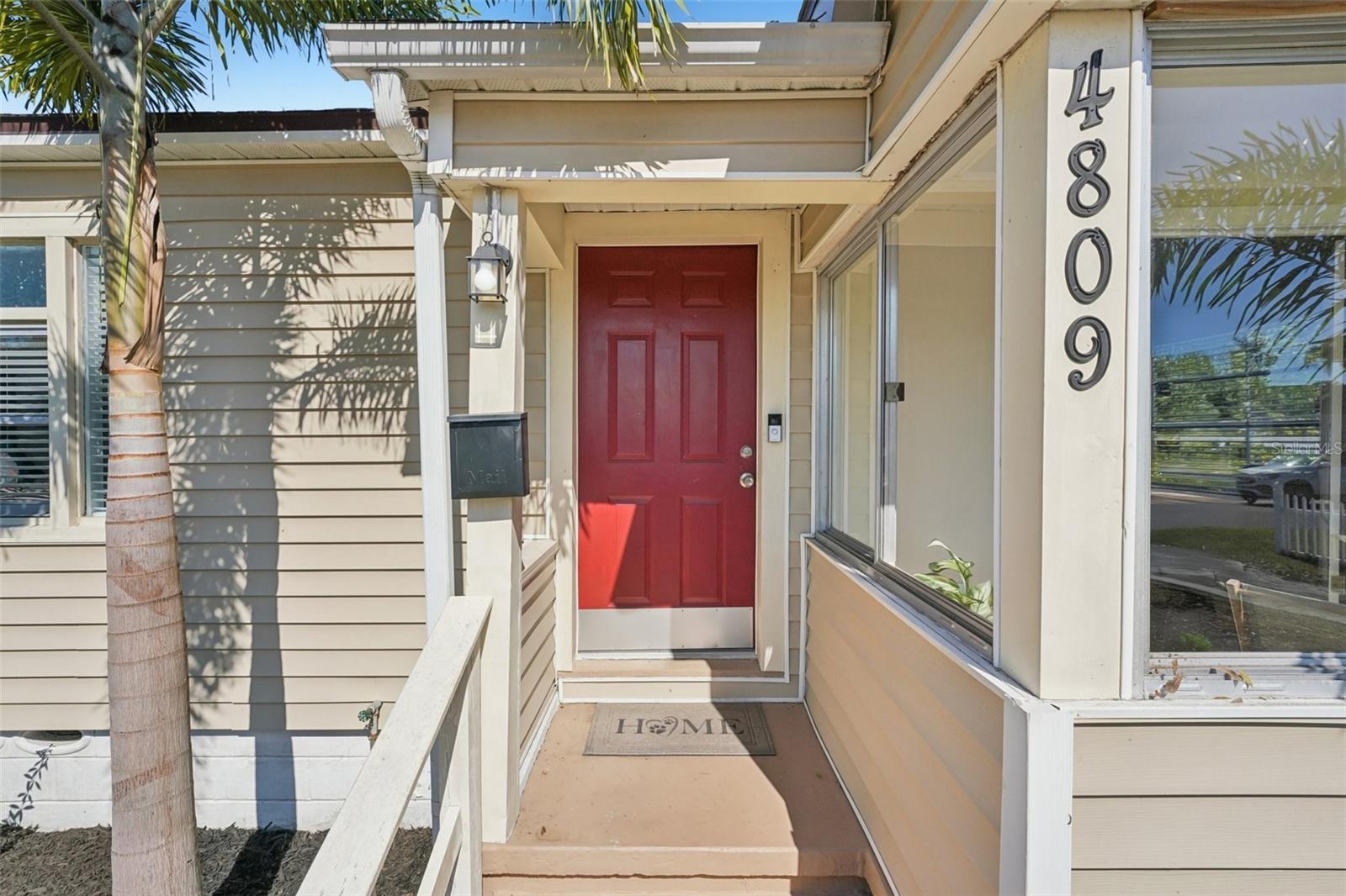 Image 9 of 57 For 4809 33rd Avenue N