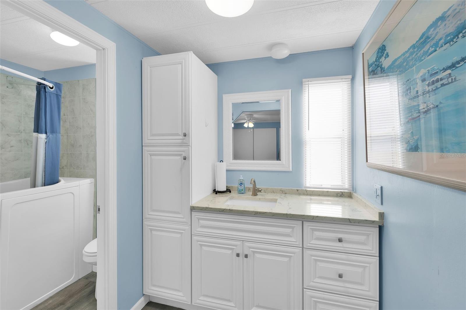 Image 19 of 79 For 329 La Costa